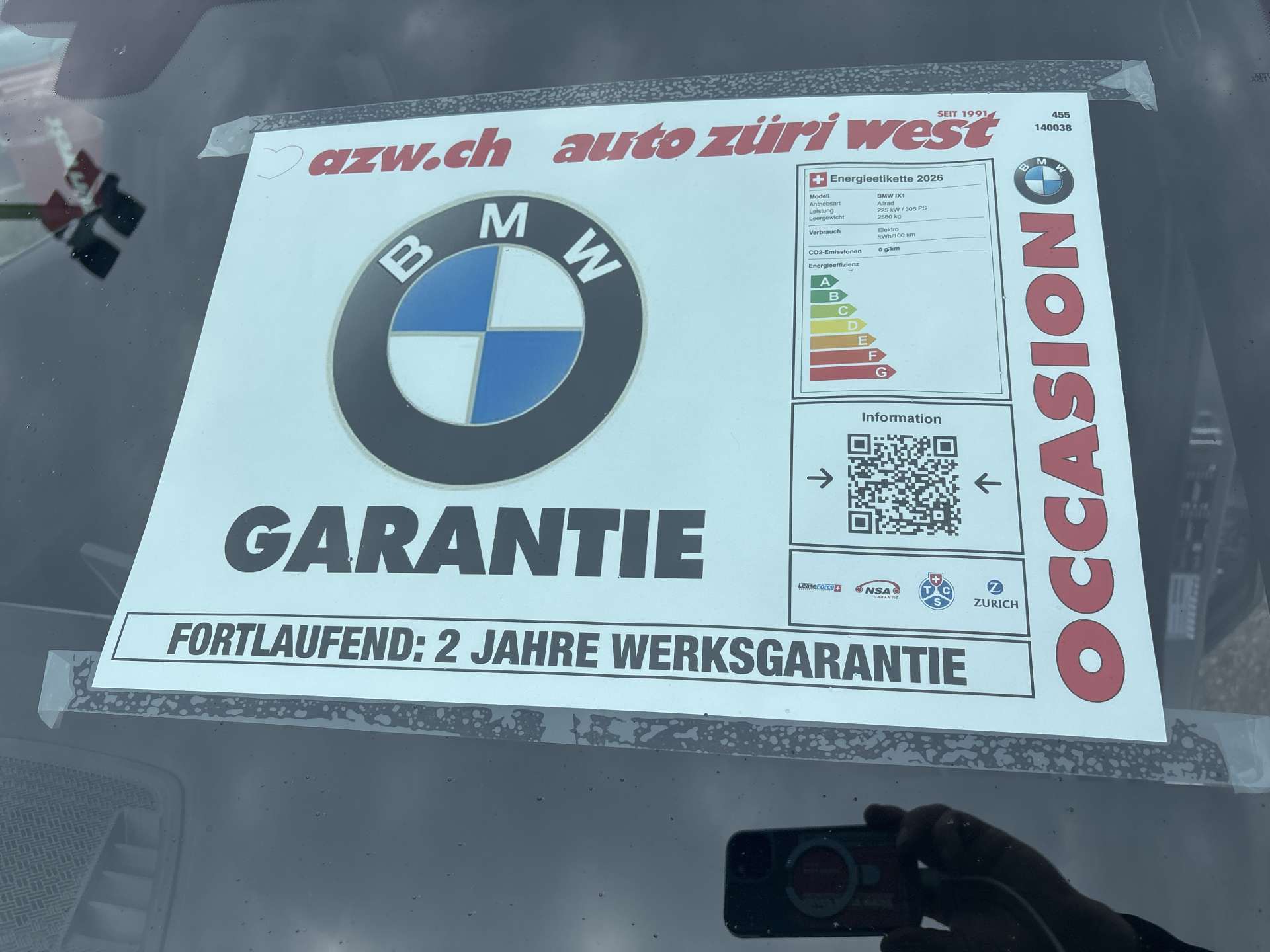 BMW iX1 xDrive 30 M Sport 306PS Automat-image-3