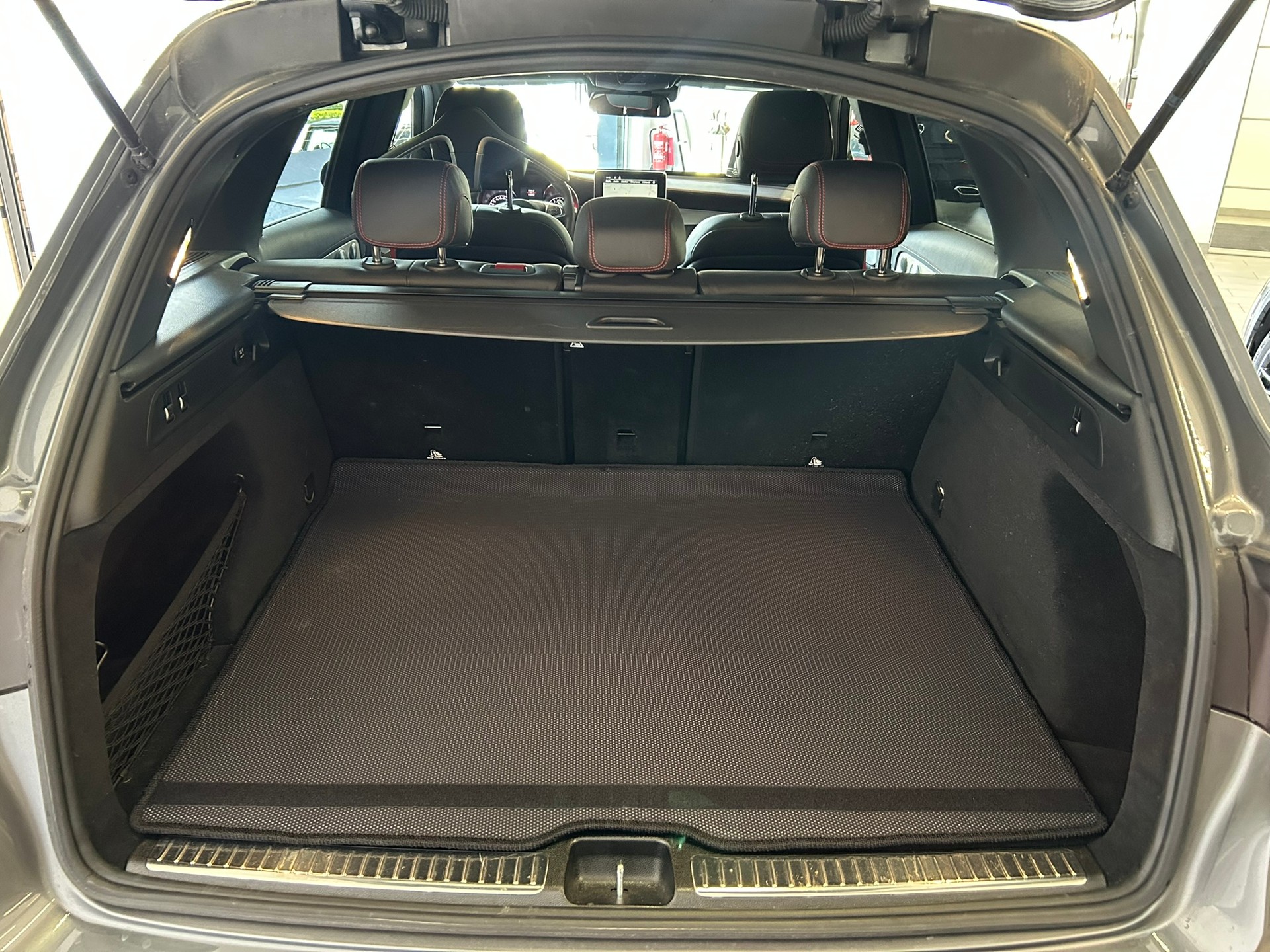 MERCEDES-BENZ GLC 43 AMG 4Matic 9G-Tronic-image-22