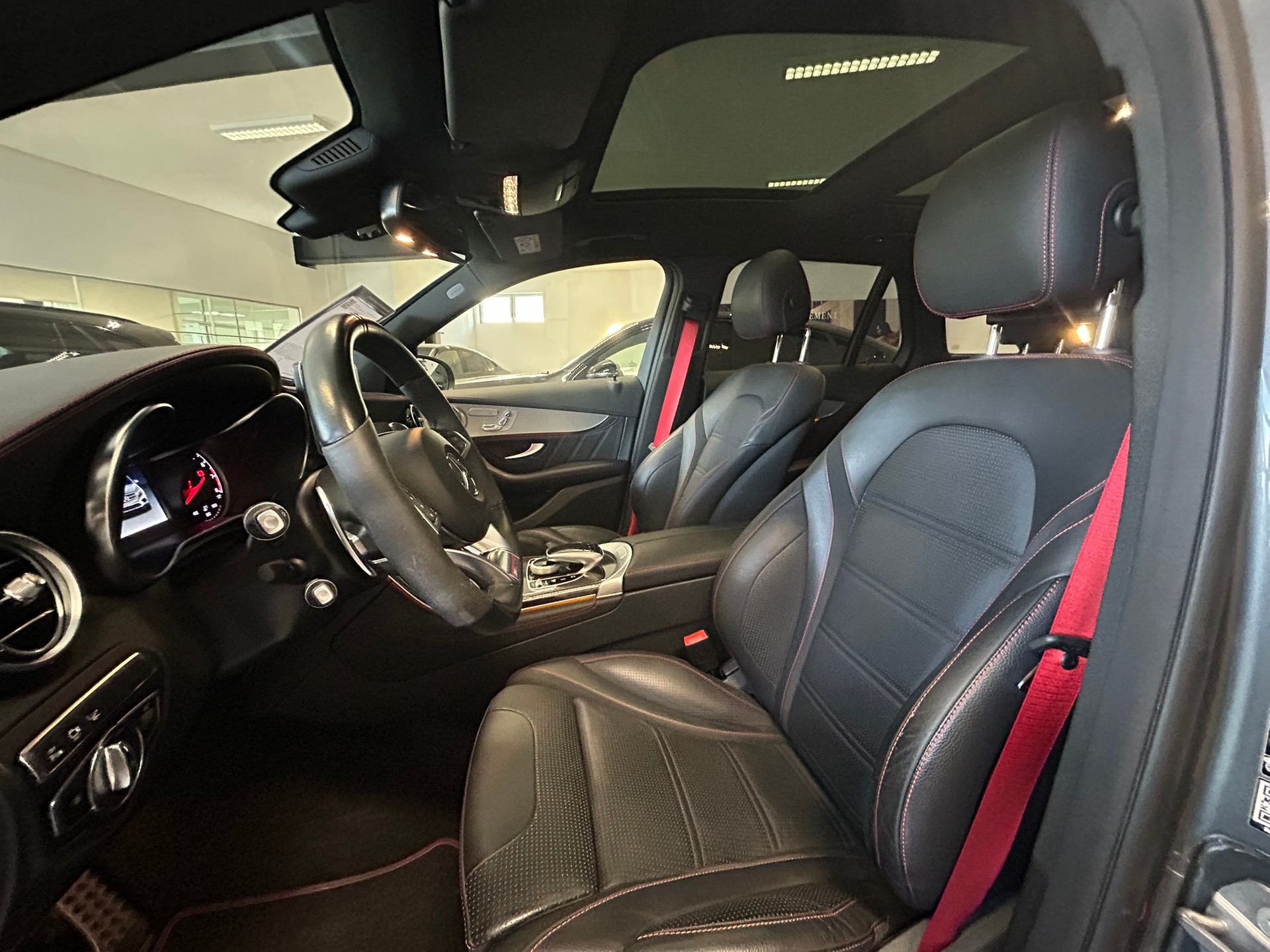 MERCEDES-BENZ GLC 43 AMG 4Matic 9G-Tronic-image-13