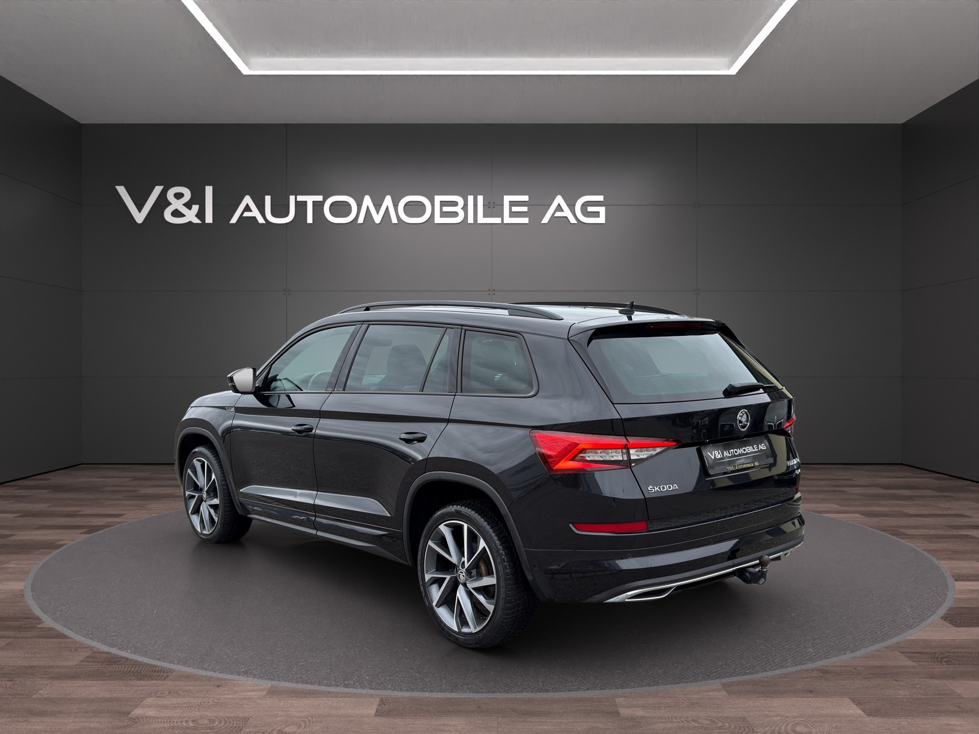 SKODA Kodiaq 2.0 TDI CR Sport Line 4x4 DSG-image-4