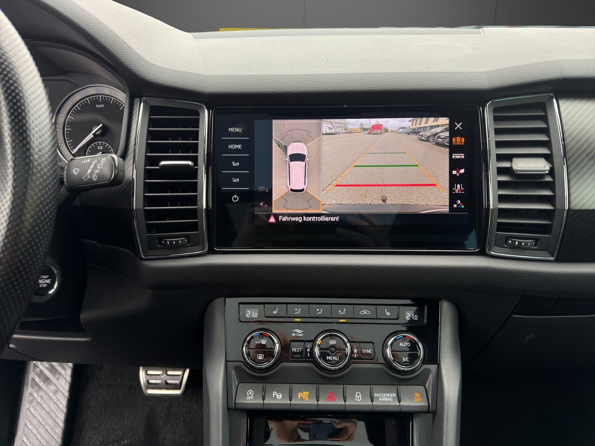 SKODA Kodiaq 2.0 TDI CR Sport Line 4x4 DSG-image-13
