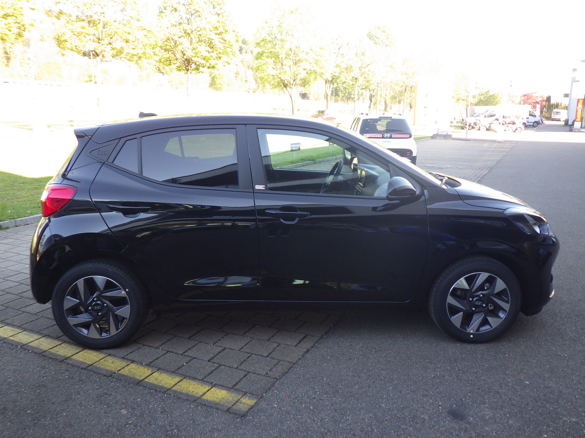HYUNDAI i10 1.2 Amplia Aut.-showroom-element-3
