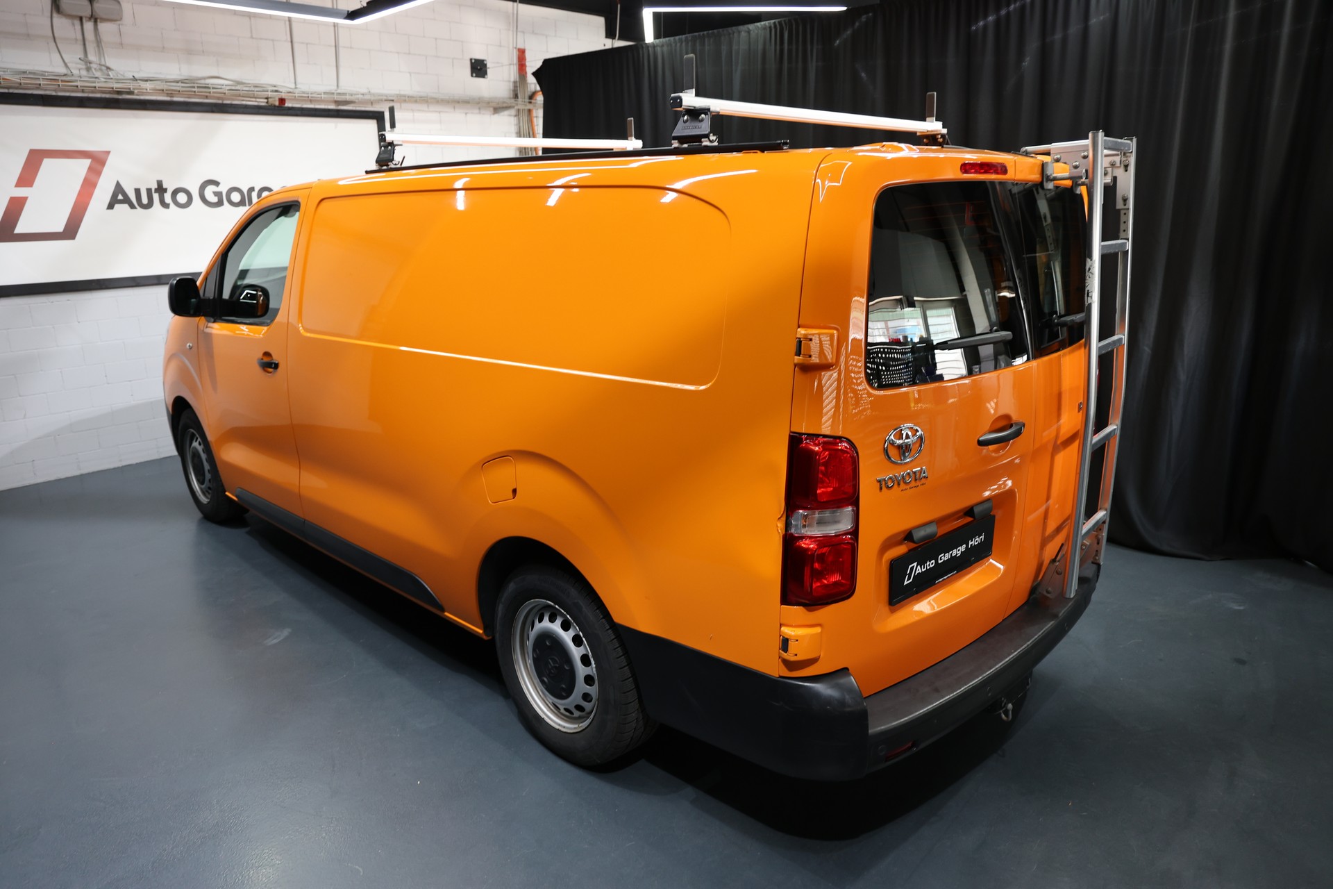 TOYOTA Proace 2.0D Panel Van L2 Terra A-image-16