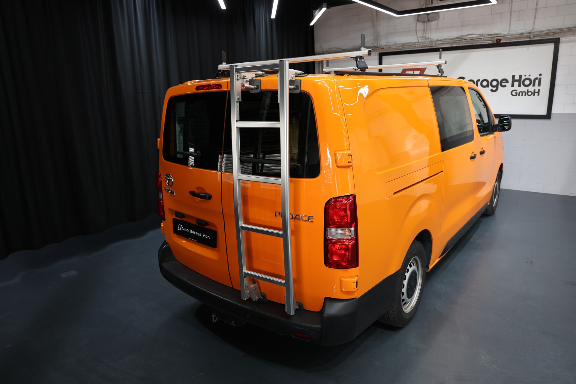 TOYOTA Proace 2.0D Panel Van L2 Terra A-image-7