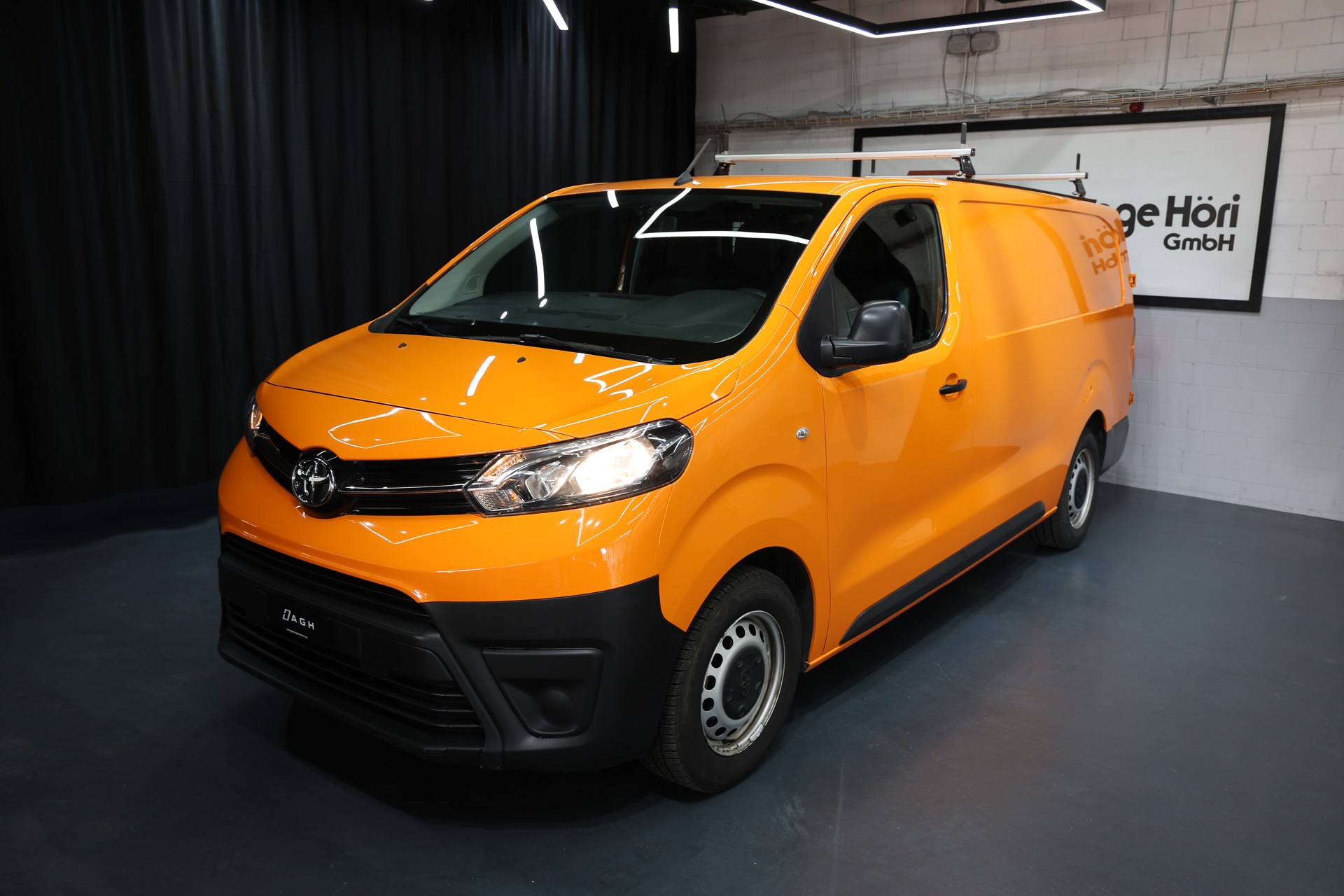 TOYOTA Proace 2.0D Panel Van L2 Terra A-showroom-element-1
