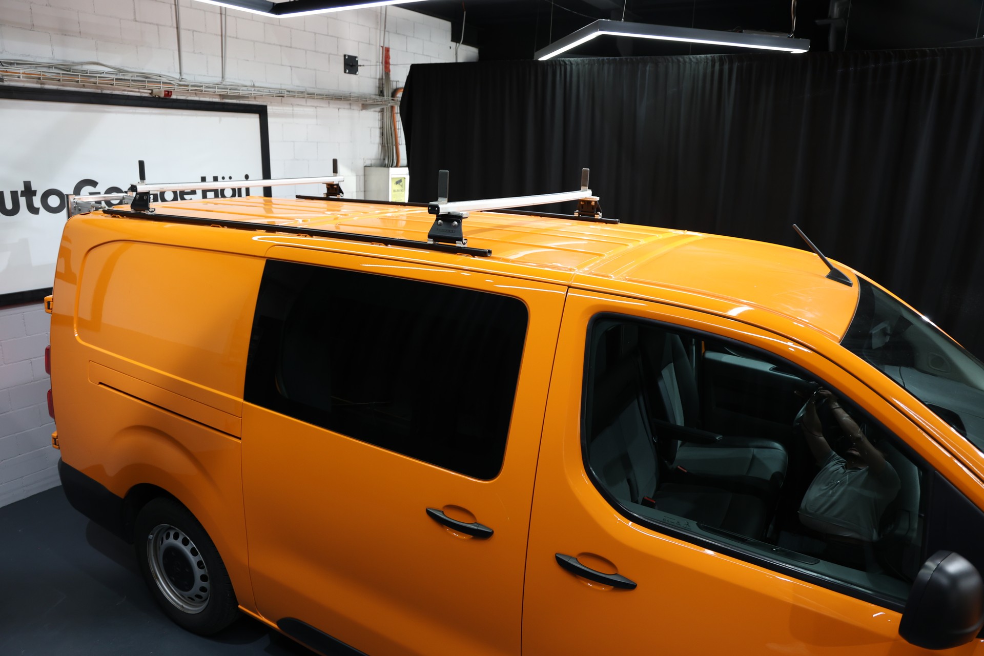 TOYOTA Proace 2.0D Panel Van L2 Terra A-image-6