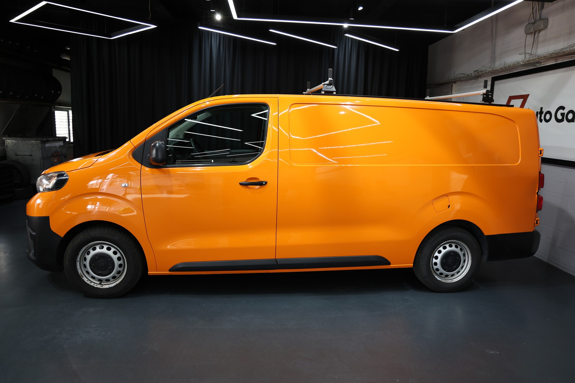 TOYOTA Proace 2.0D Panel Van L2 Terra A-showroom-element-3