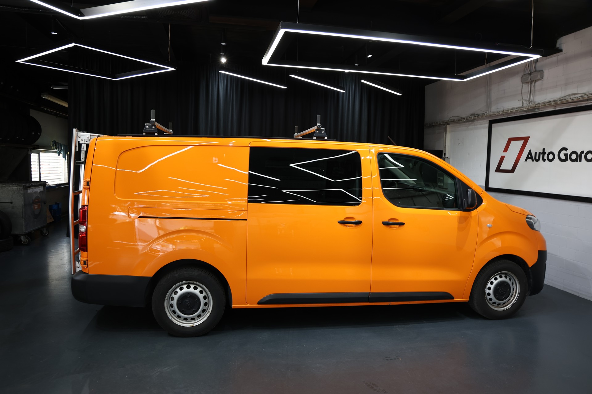 TOYOTA Proace 2.0D Panel Van L2 Terra A-image-9
