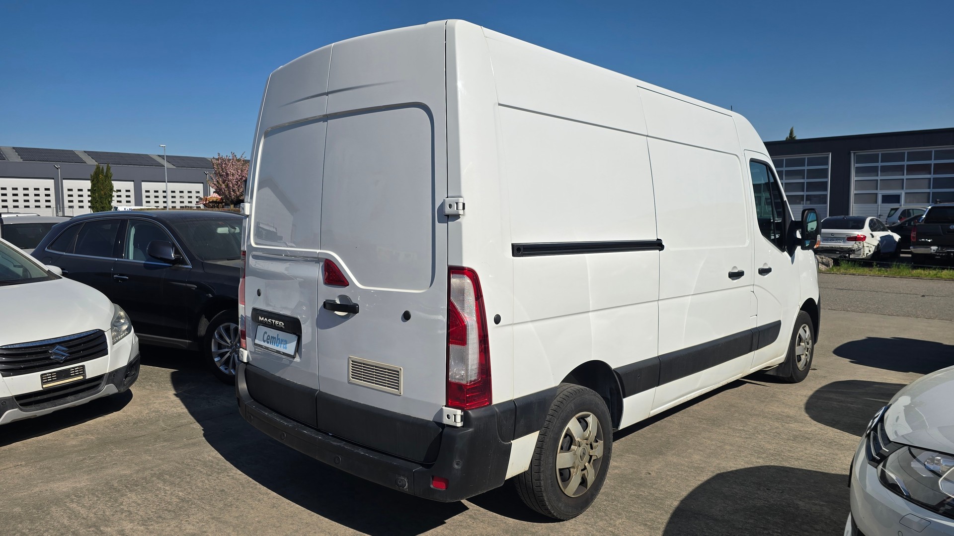 RENAULT Master T35 2.3dCi 135 L2H2-image-3
