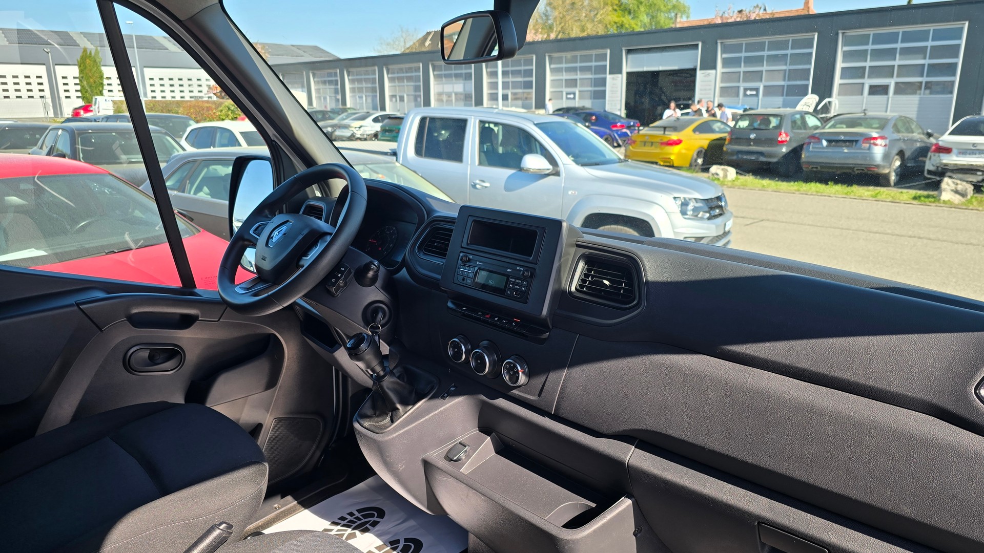 RENAULT Master T35 2.3dCi 135 L2H2-image-6