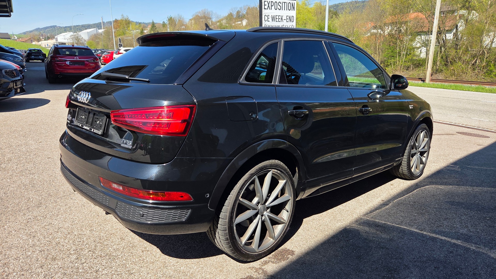 AUDI Q3 2.0 TFSI sport quattro S-tronic-image-4