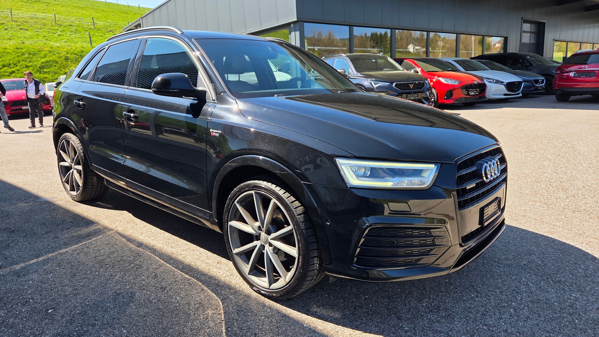 AUDI Q3 2.0 TFSI sport quattro S-tronic-image-3