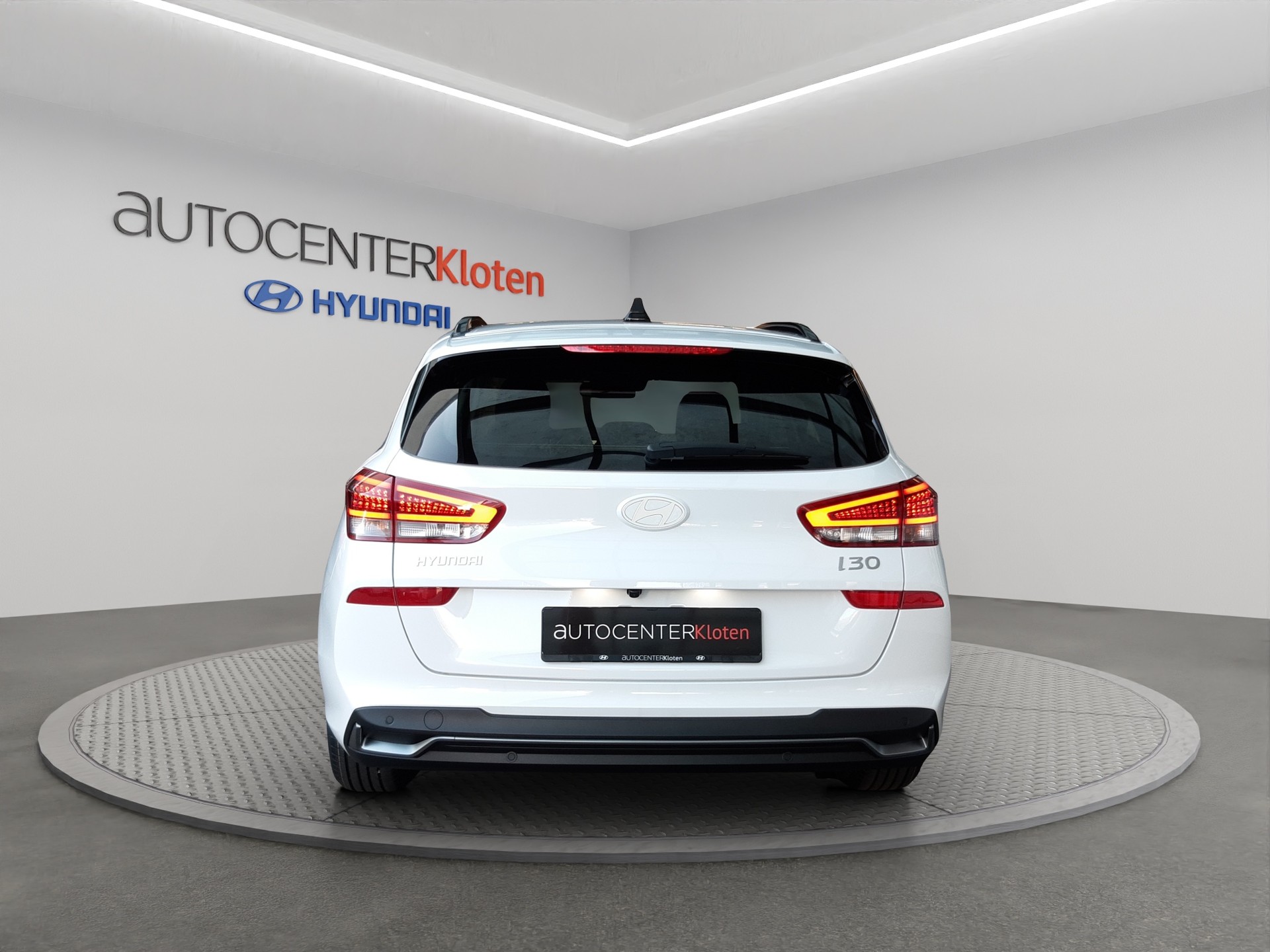HYUNDAI i30 Wagon 1.6 T-GDi Amplia-image-4