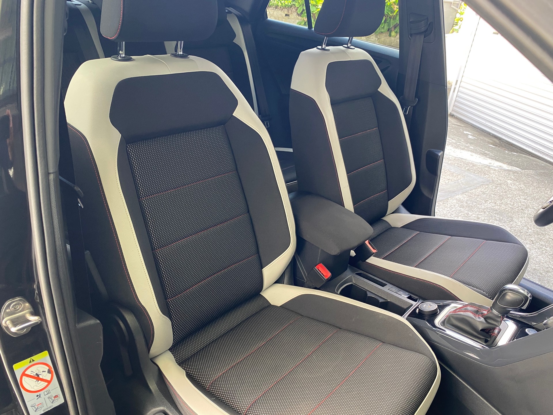 VW T-Roc 2.0 TSI Sport DSG 4Motion-image-26