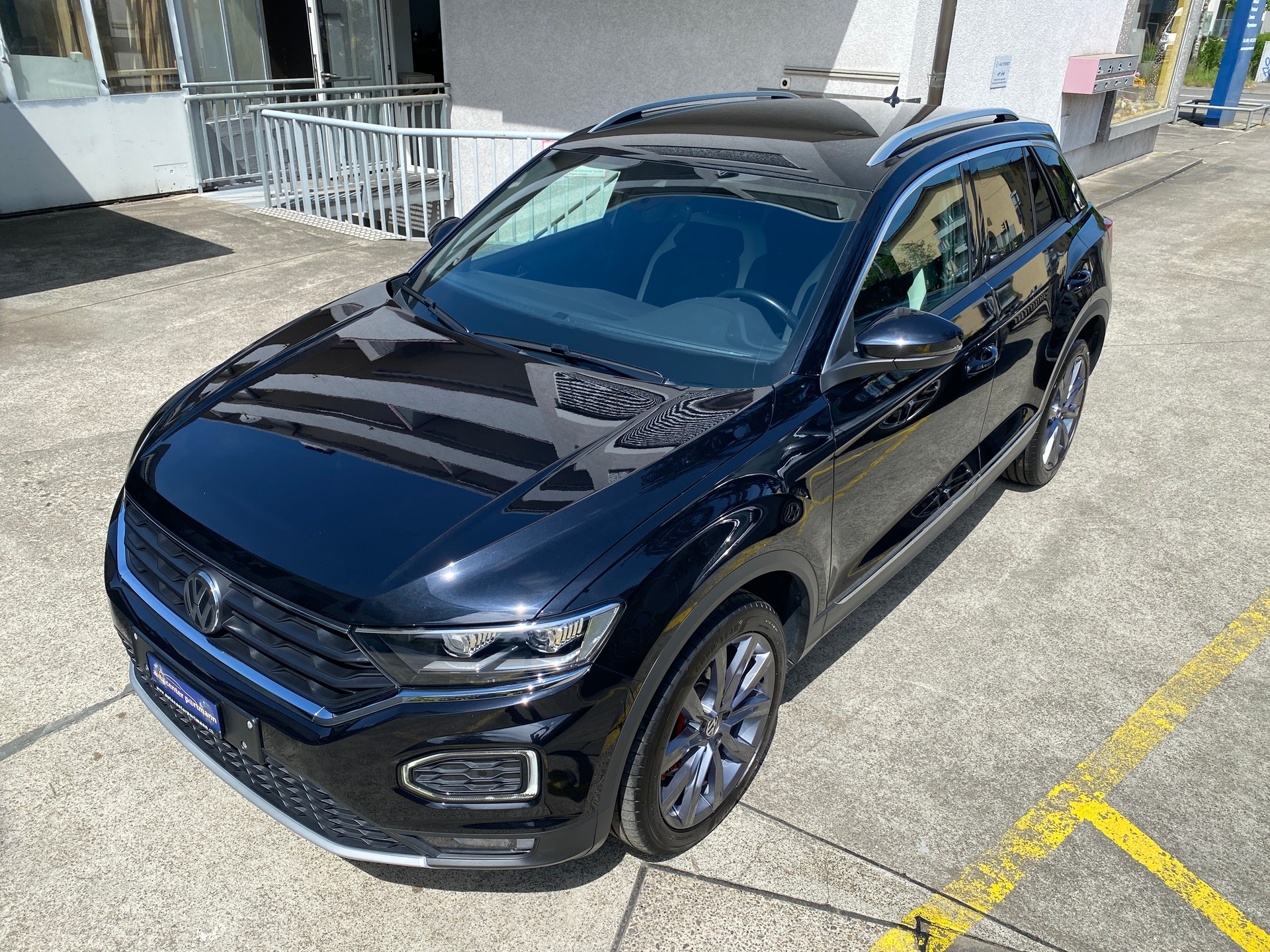 VW T-Roc 2.0 TSI Sport DSG 4Motion-image-4