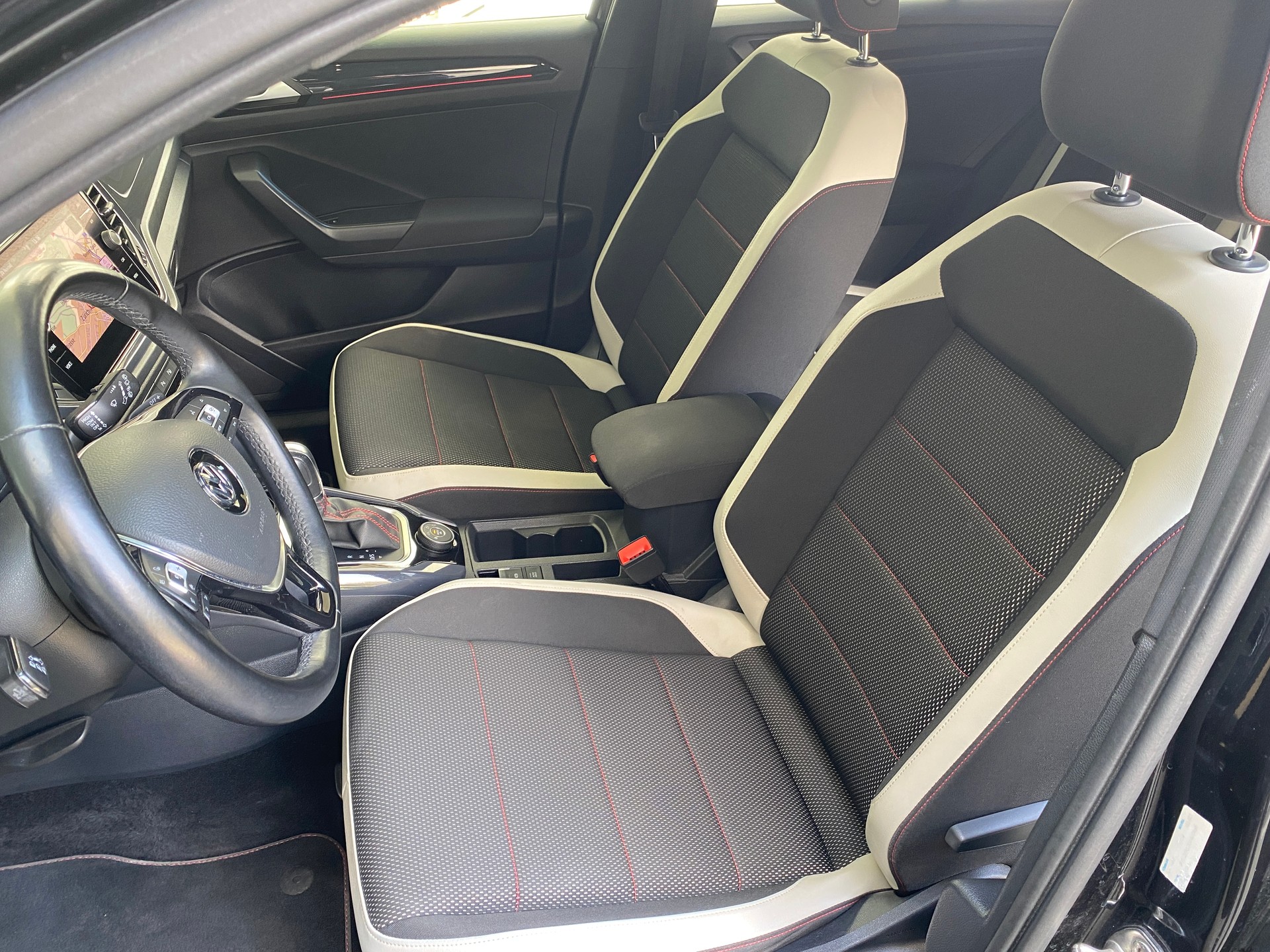 VW T-Roc 2.0 TSI Sport DSG 4Motion-image-24