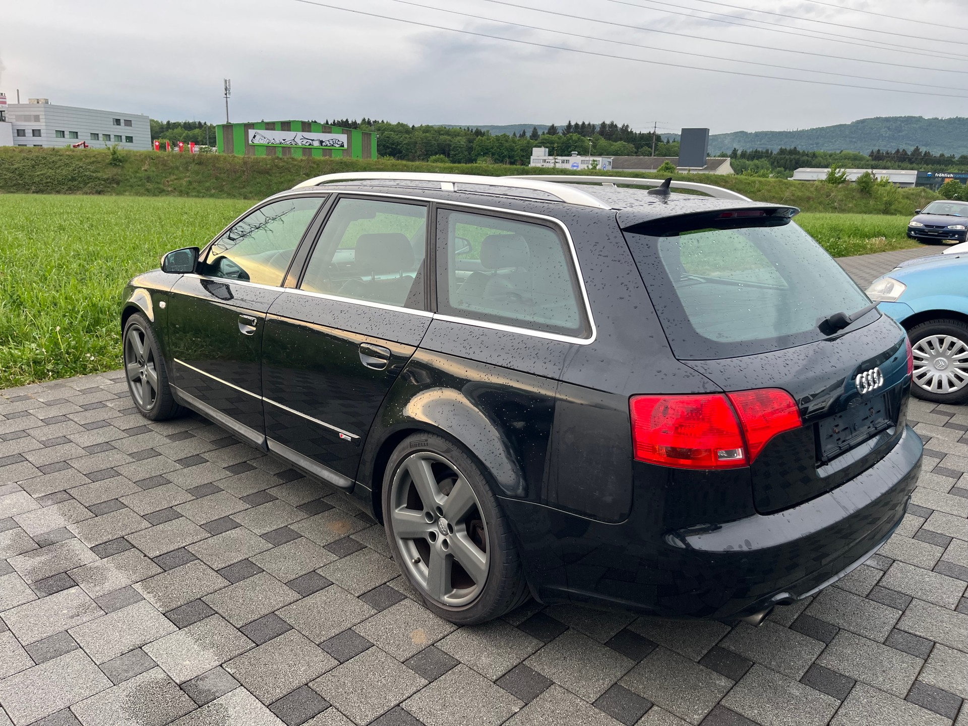 AUDI A4 Avant 3.2 FSI quattro-image-7
