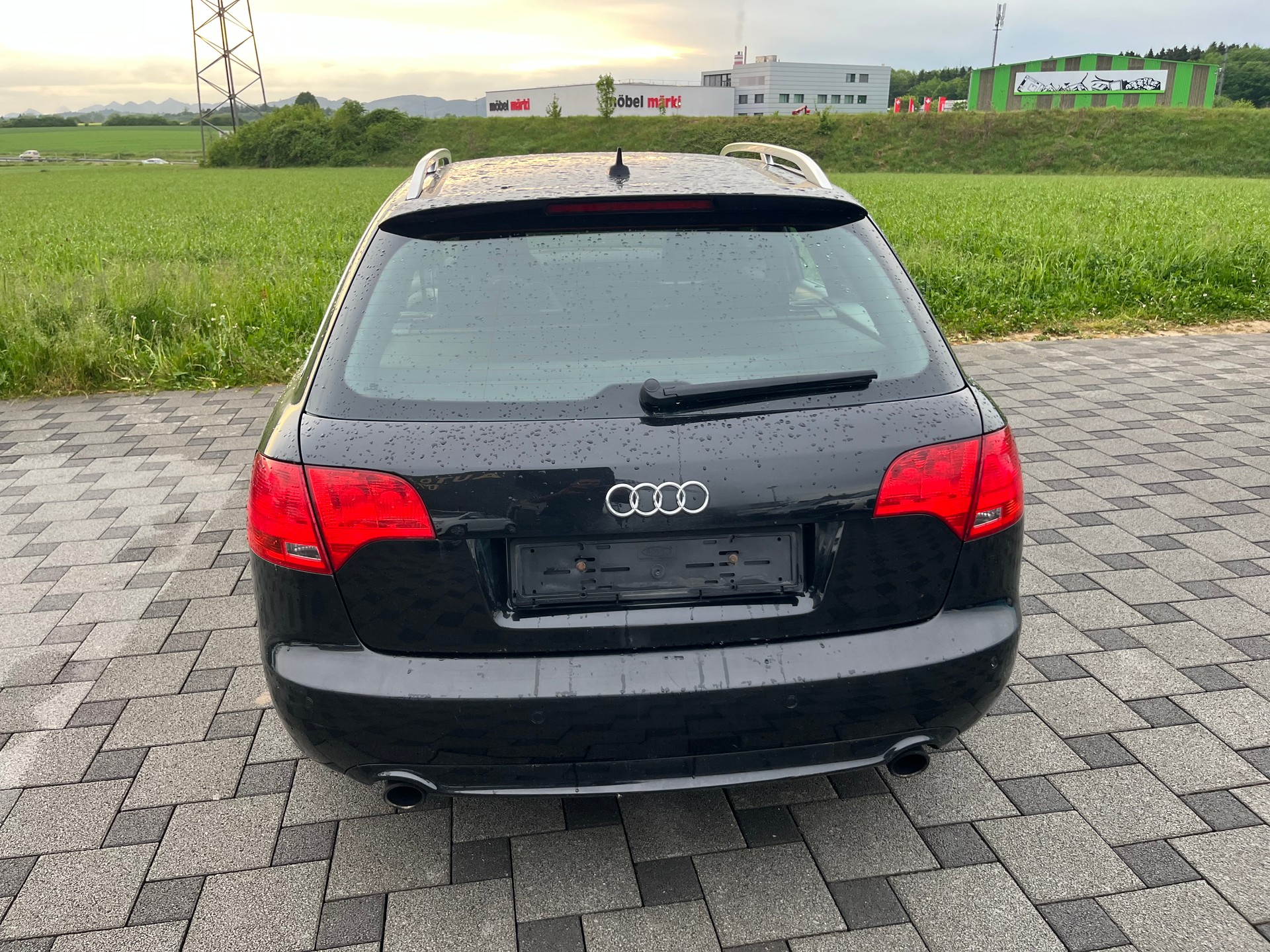 AUDI A4 Avant 3.2 FSI quattro-image-6