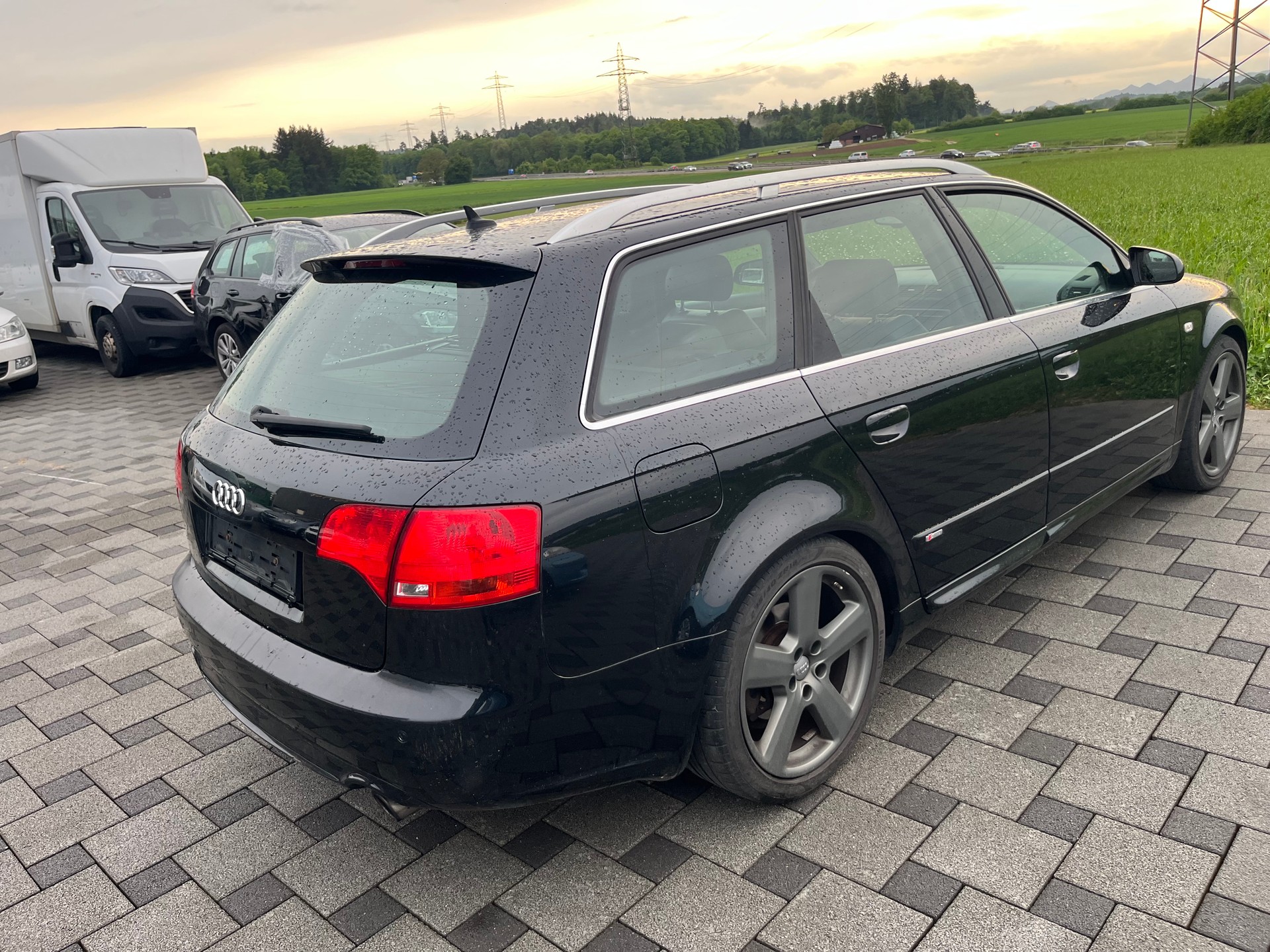 AUDI A4 Avant 3.2 FSI quattro-image-5