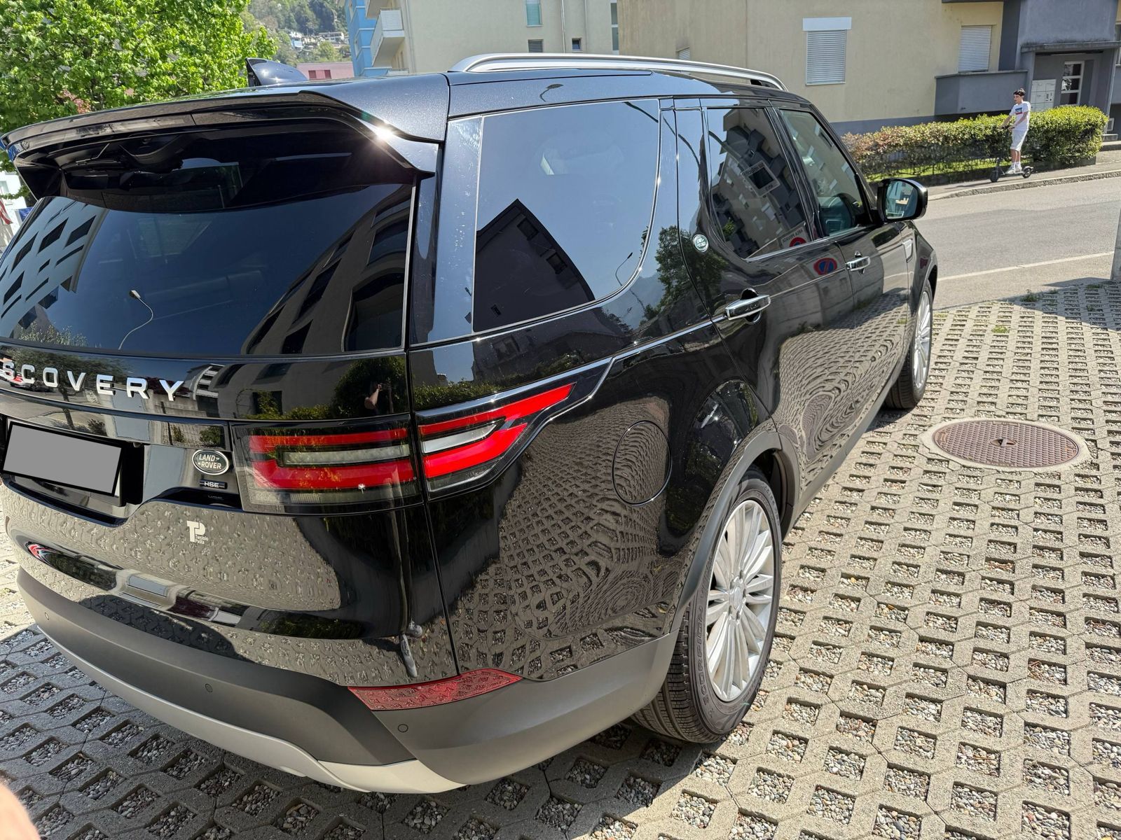 LAND ROVER Discovery 2.0 SD4 S Automatic-image-4