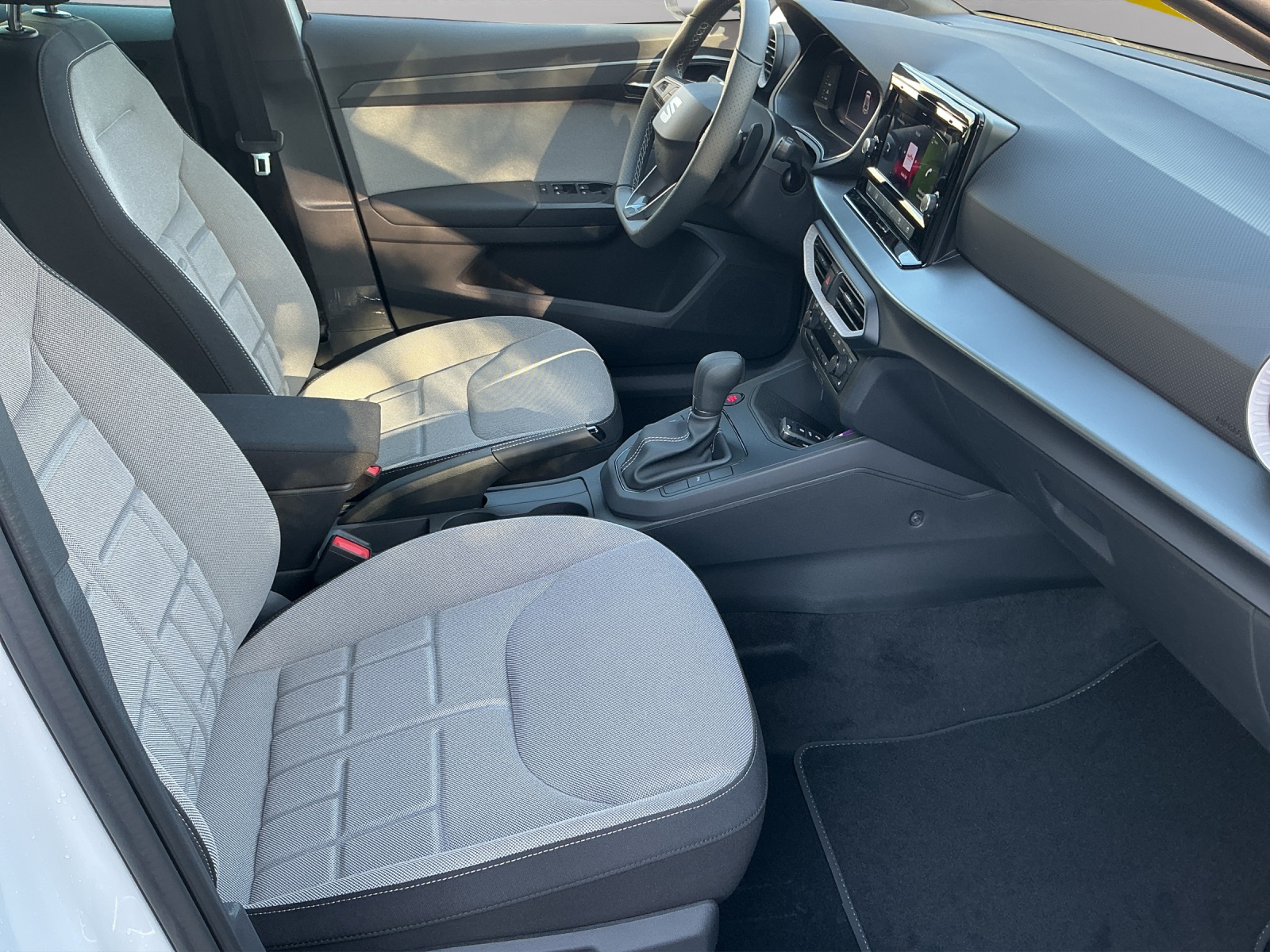 SEAT Ibiza 1.0 EcoTSI Move FR DSG-image-10