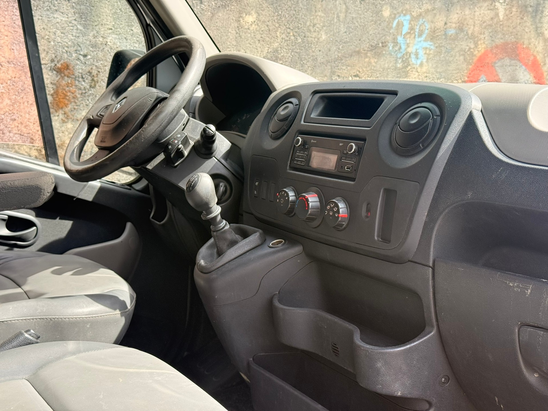 RENAULT Master T35 2.3dCi 125 L2H2-image-13