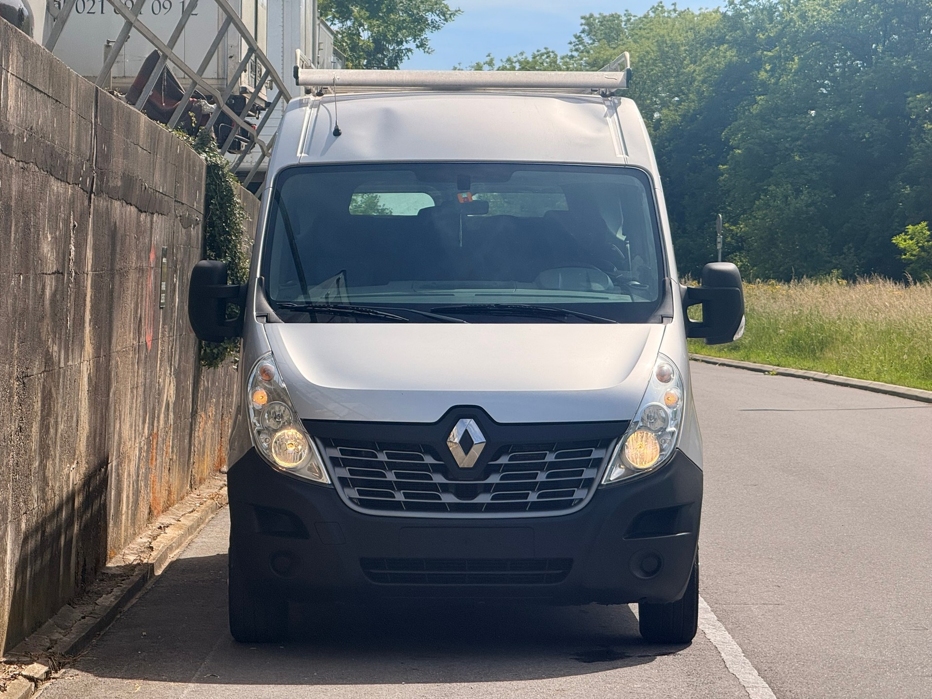 RENAULT Master T35 2.3dCi 125 L2H2-image-1