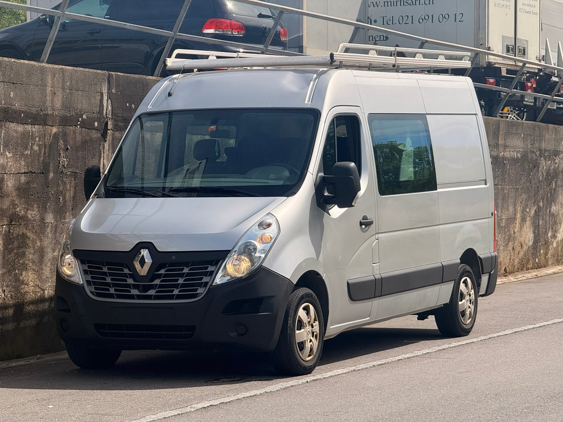 RENAULT Master T35 2.3dCi 125 L2H2-image-2