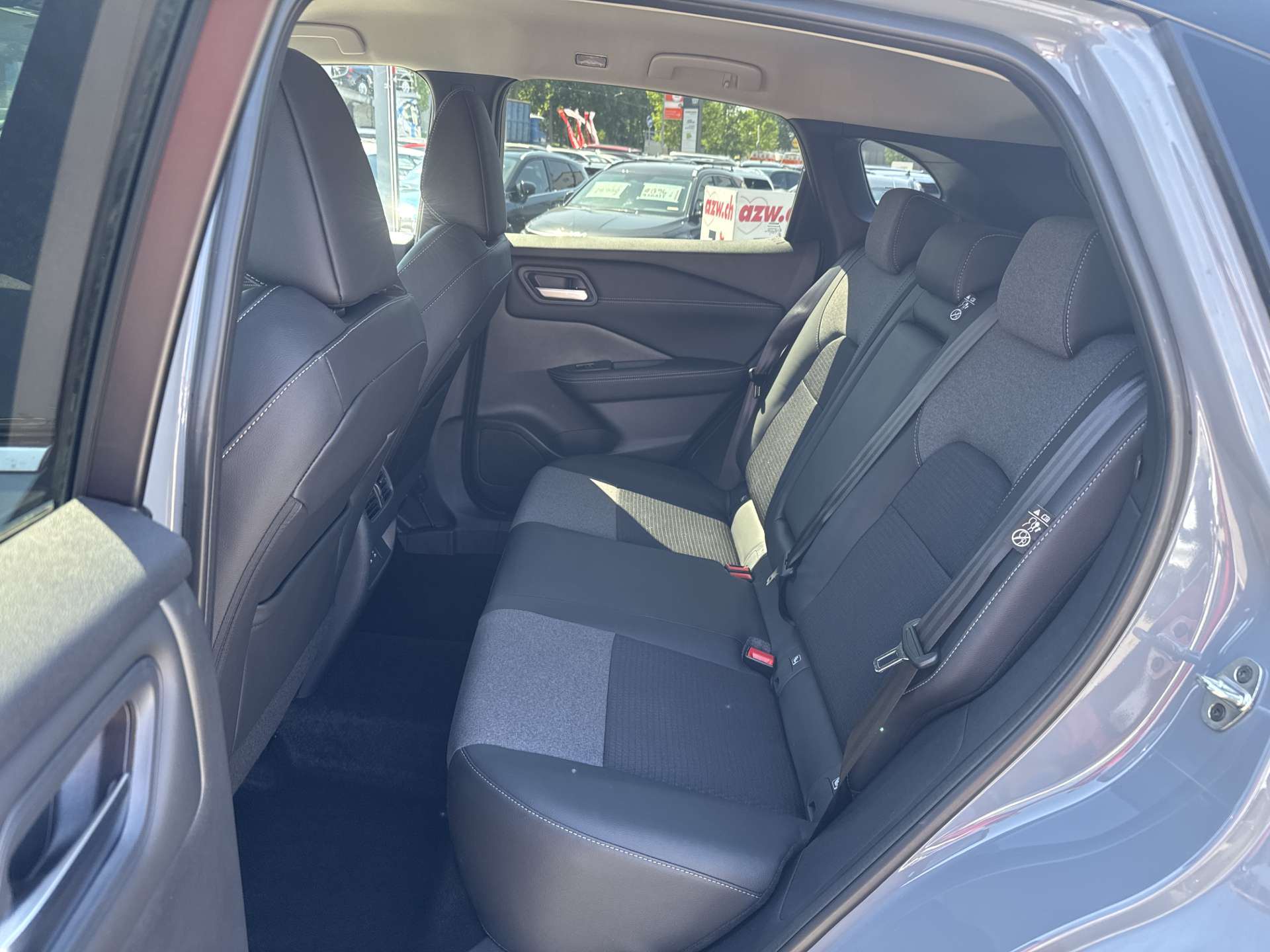 NISSAN Qashqai 1.3 DIG-T MHEV N-Connecta Xtronic-Automat-image-6