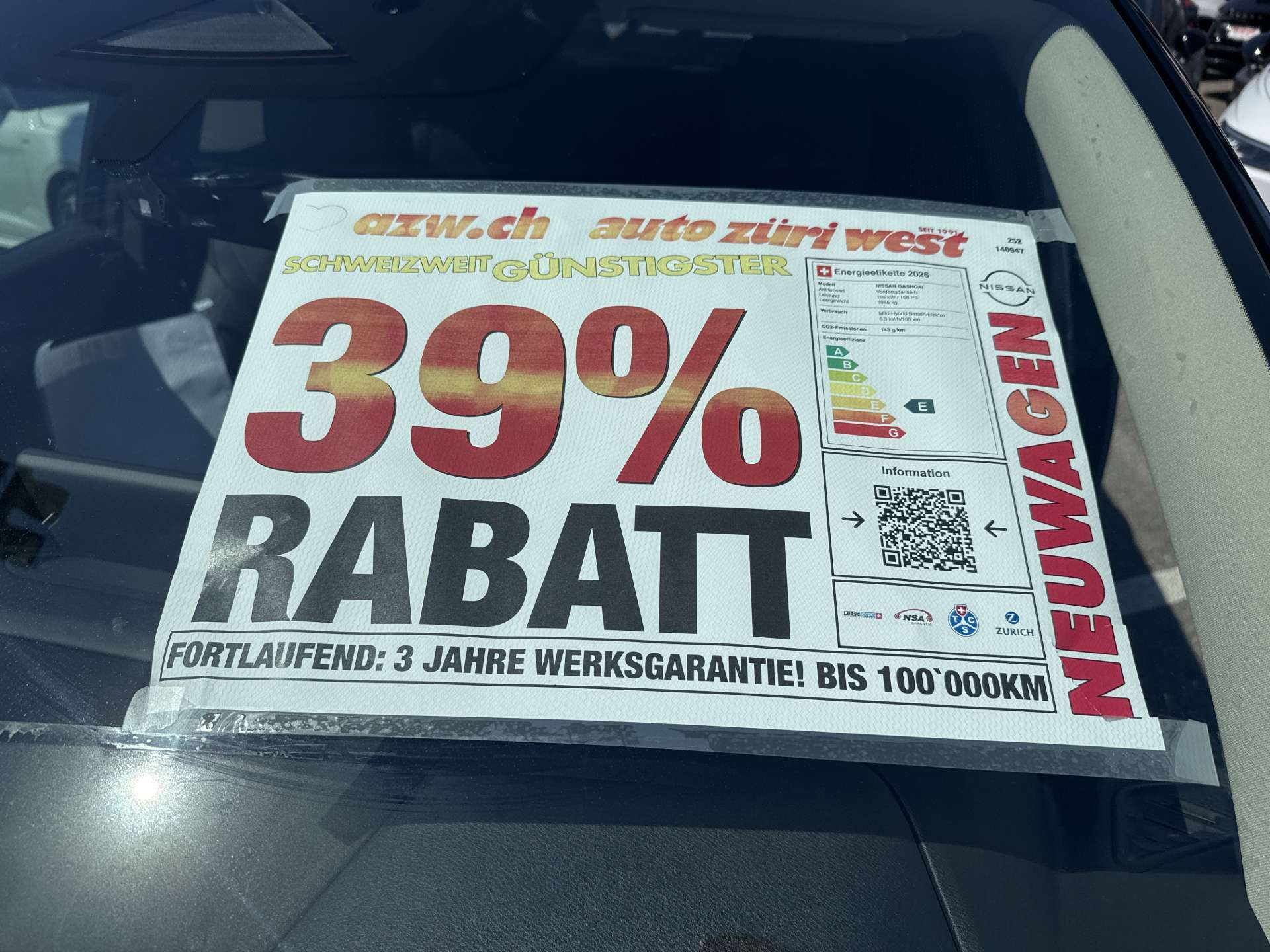 NISSAN Qashqai 1.3 DIG-T MHEV N-Connecta Xtronic-Automat-image-3