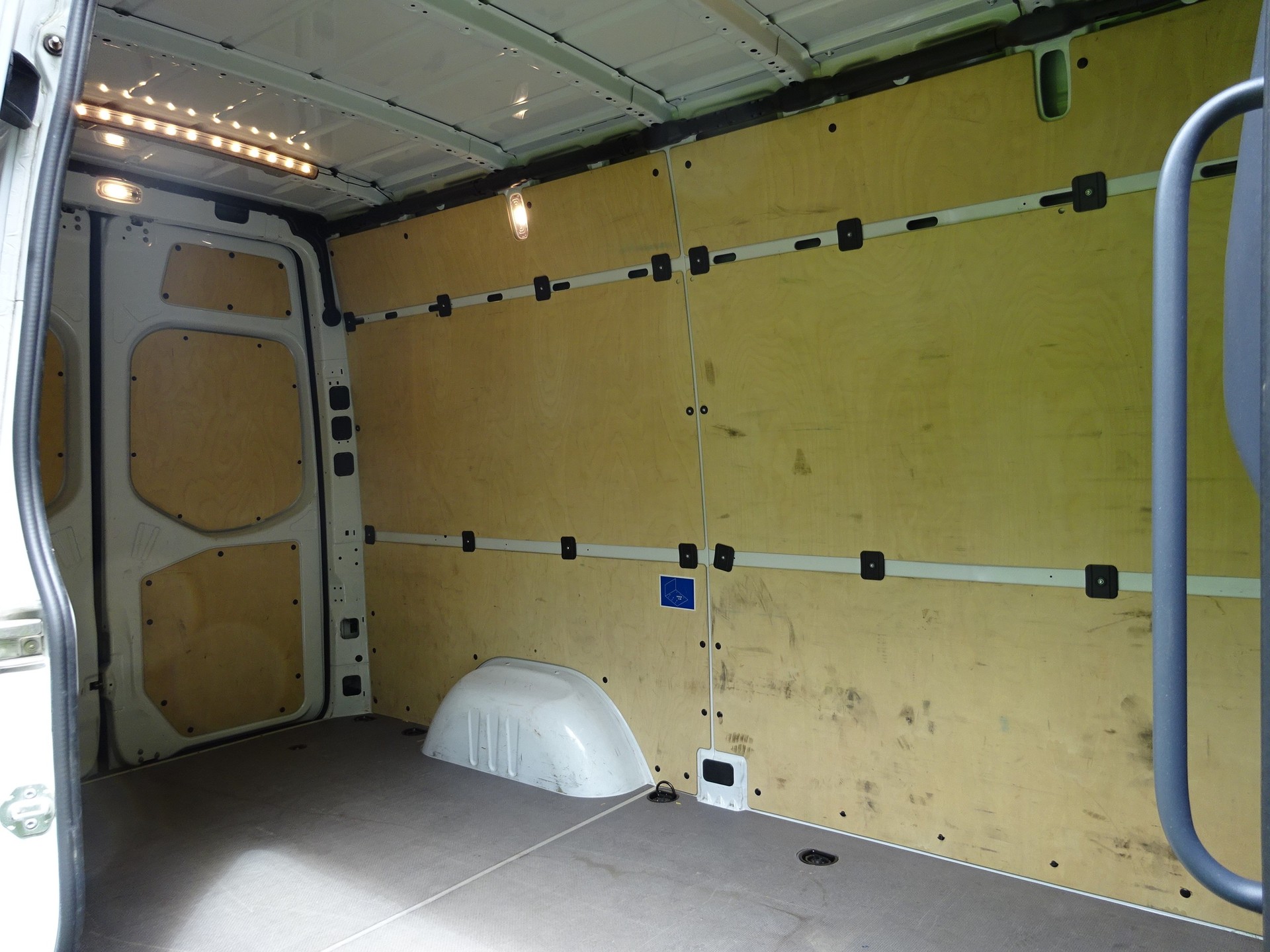 MERCEDES-BENZ Sprinter 314 CDI Lang 7G-TRONIC PLUS 3665-image-3