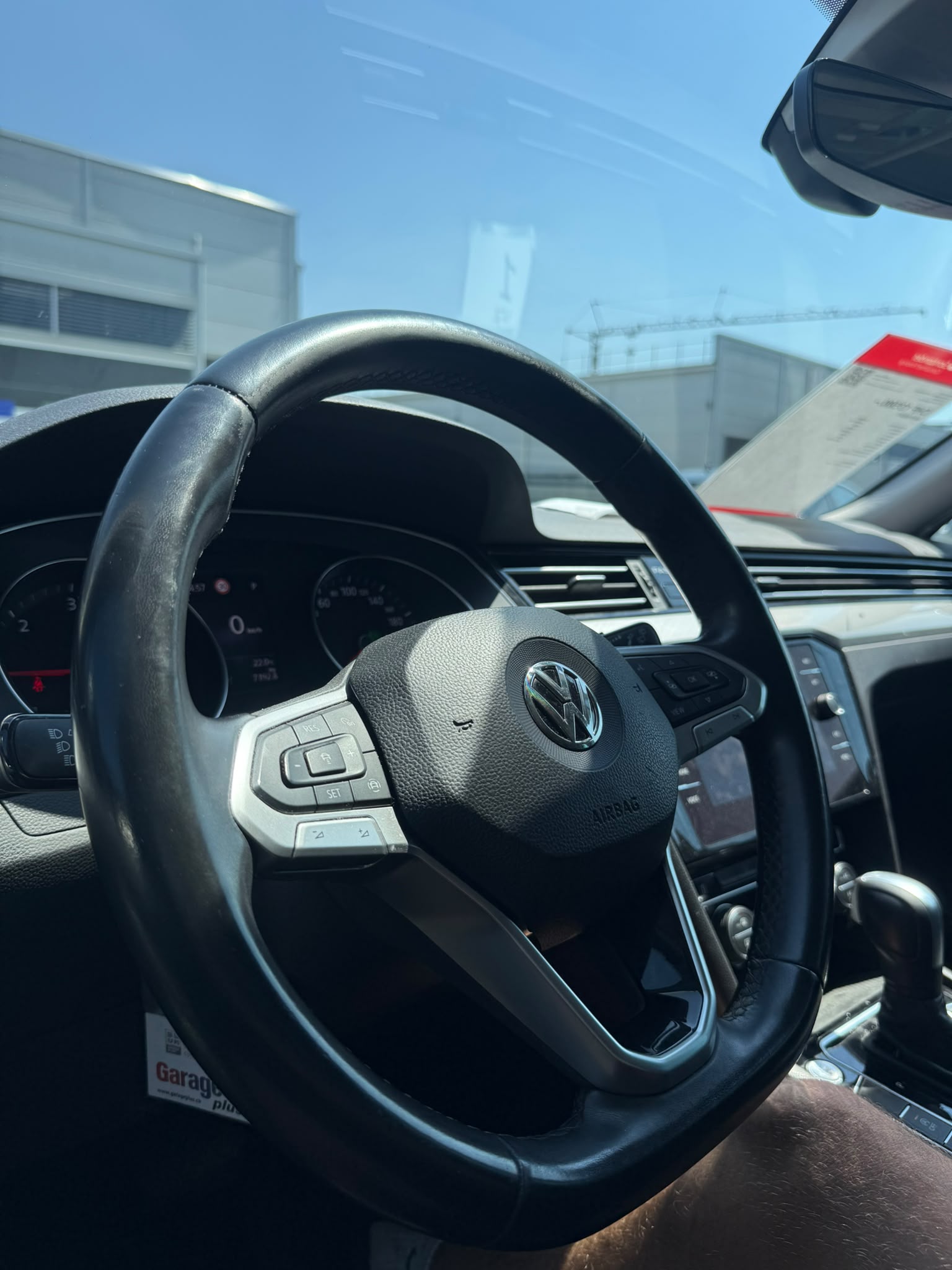 VW PASSAT-image-18