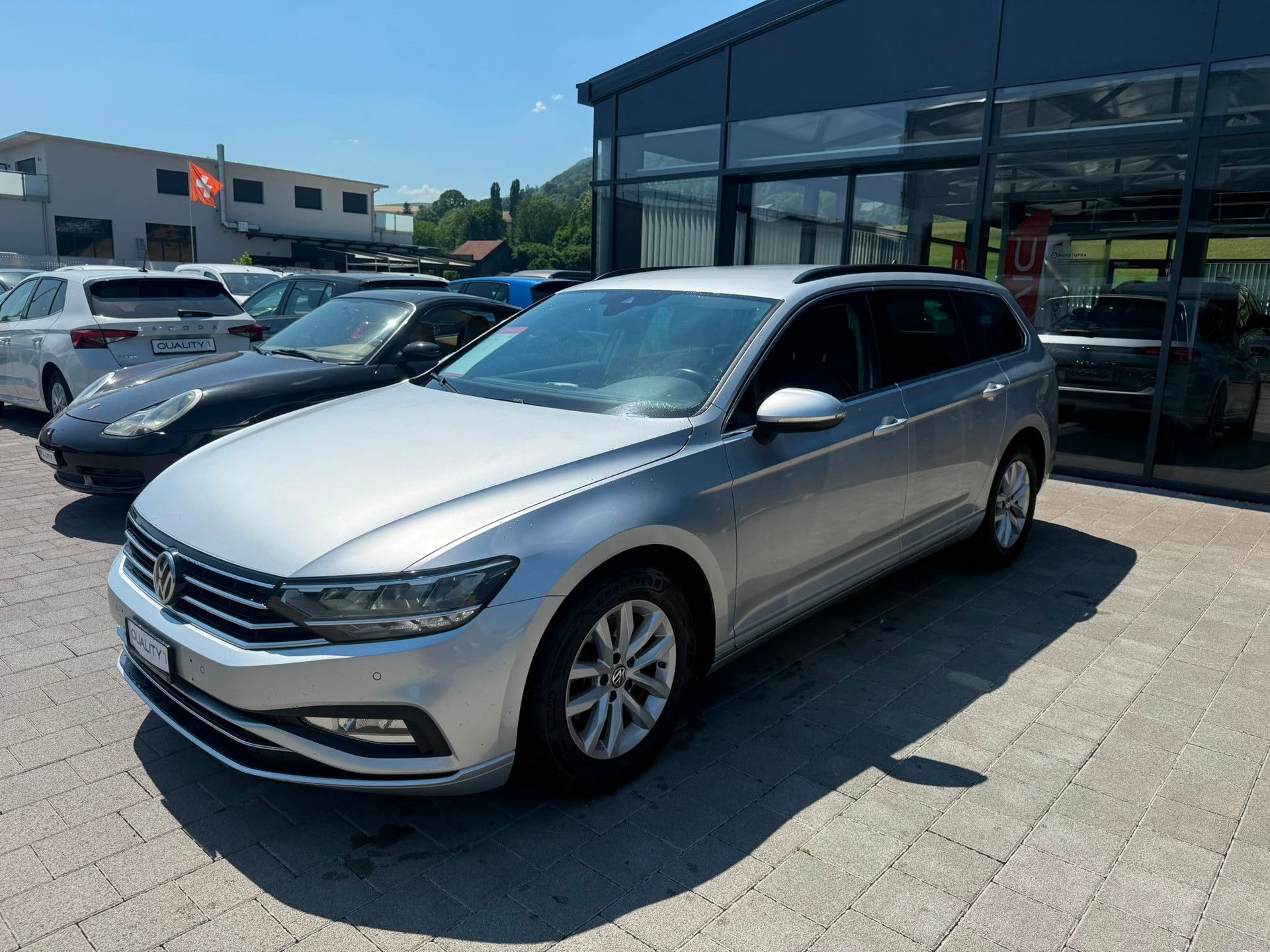 VW PASSAT-image-0