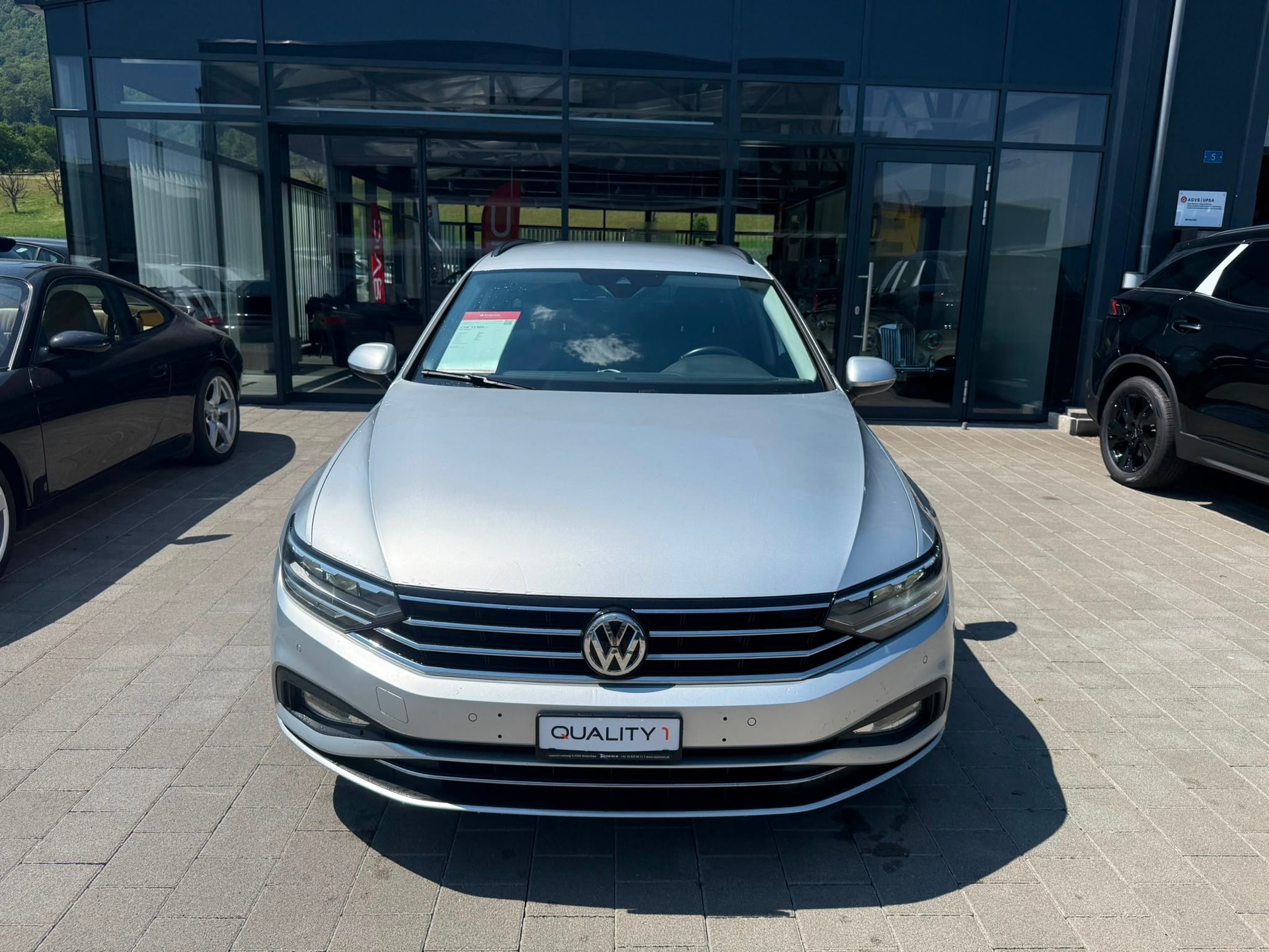 VW PASSAT-image-1