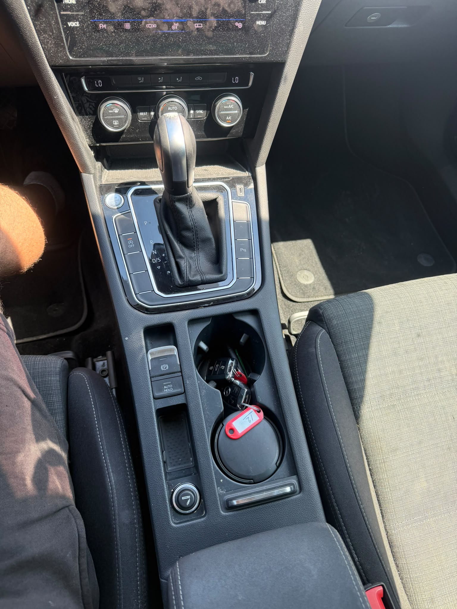 VW PASSAT-image-13