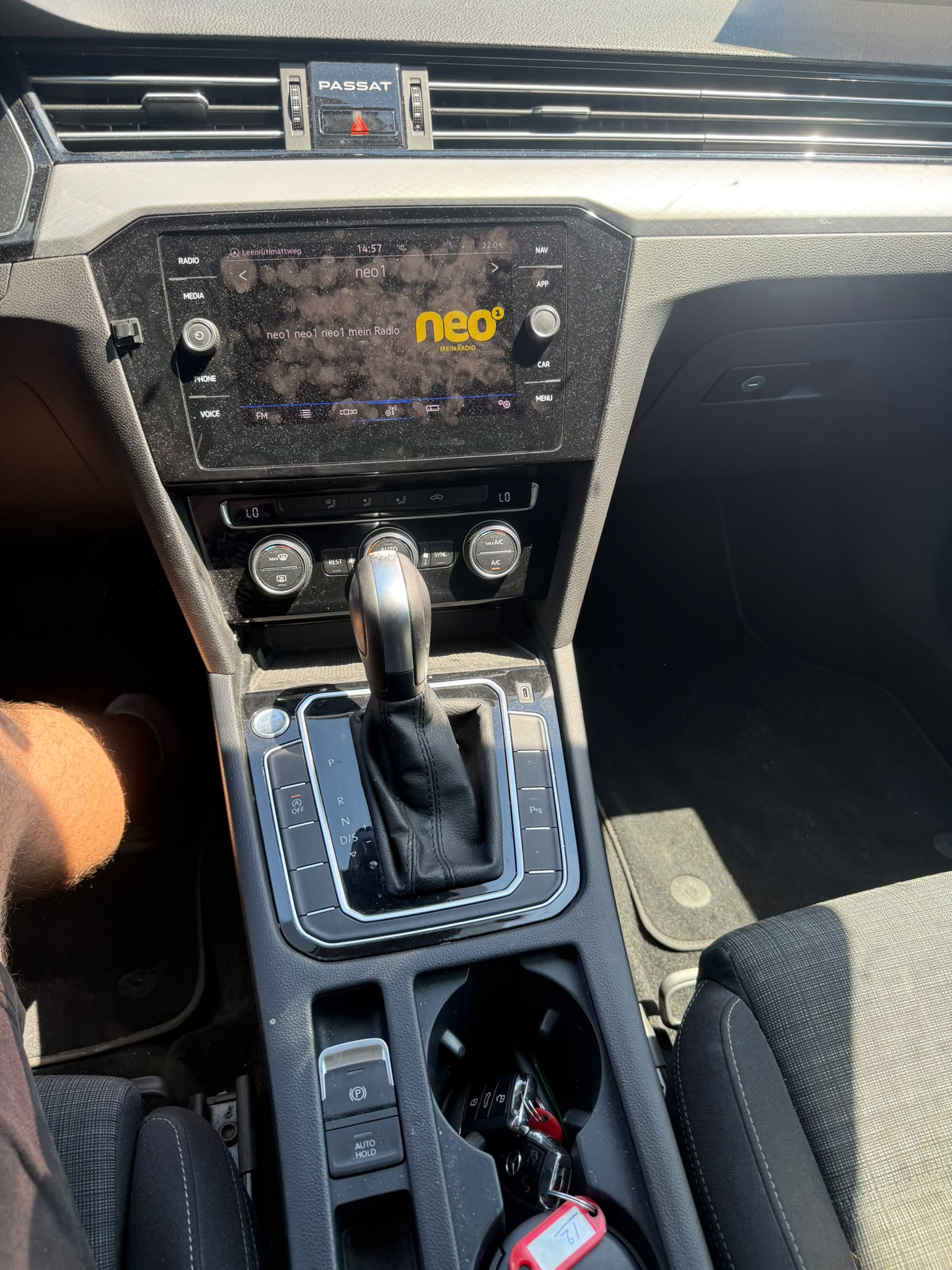 VW PASSAT-image-14