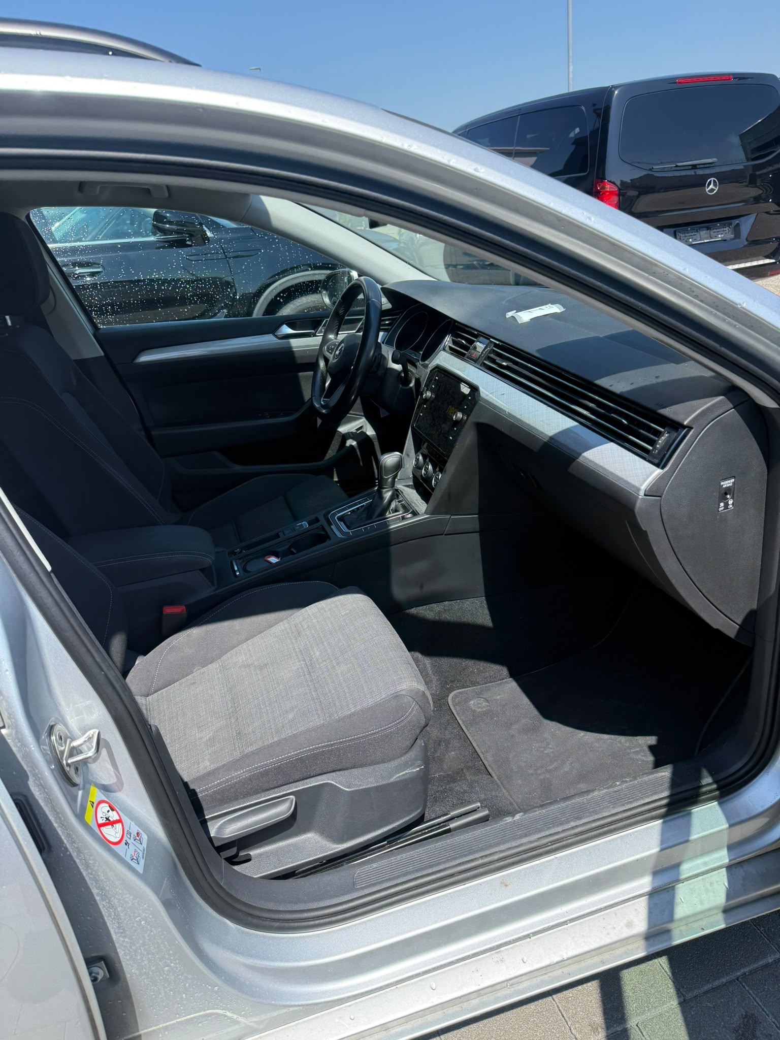 VW PASSAT-image-22
