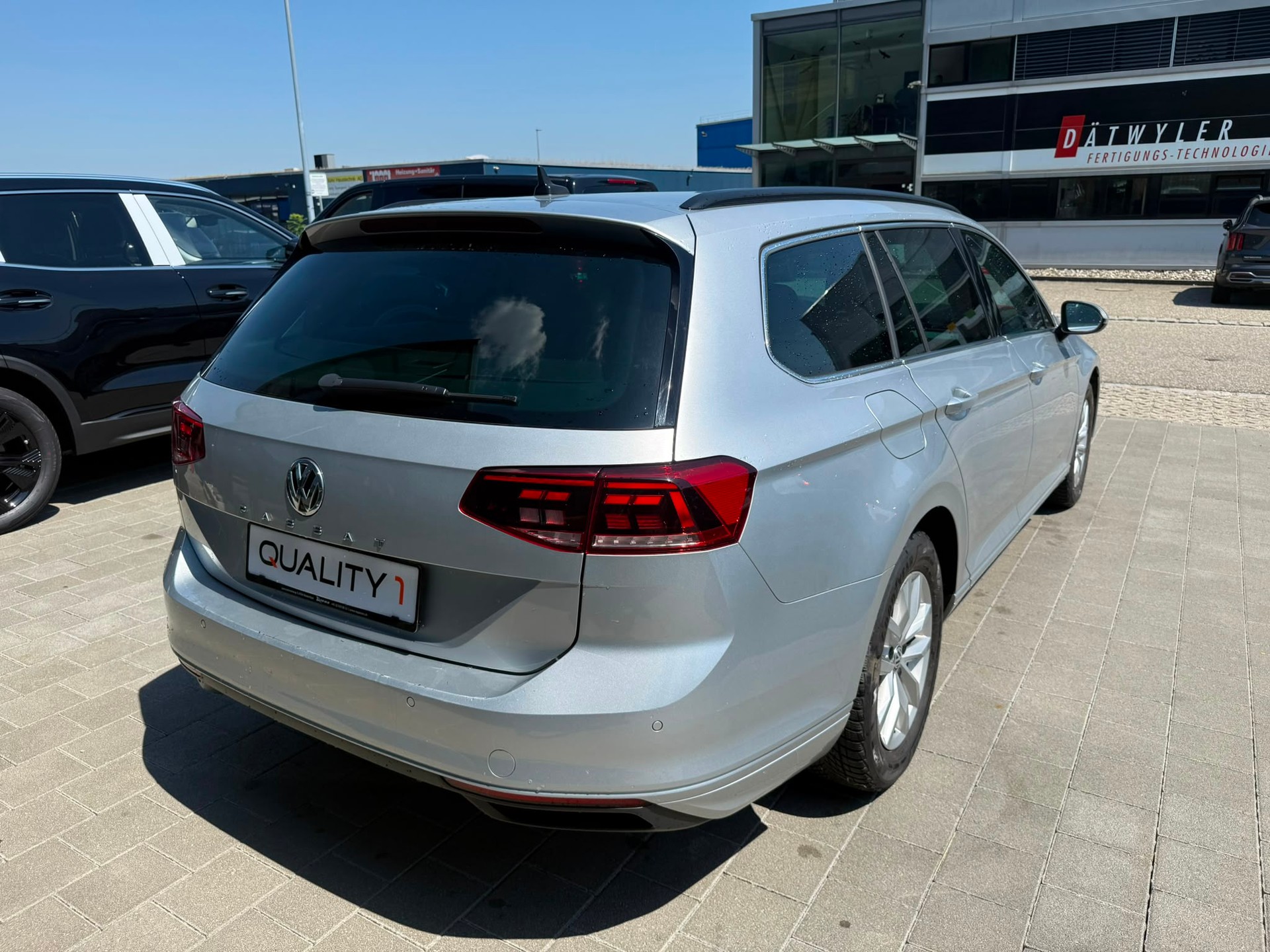 VW PASSAT-image-9