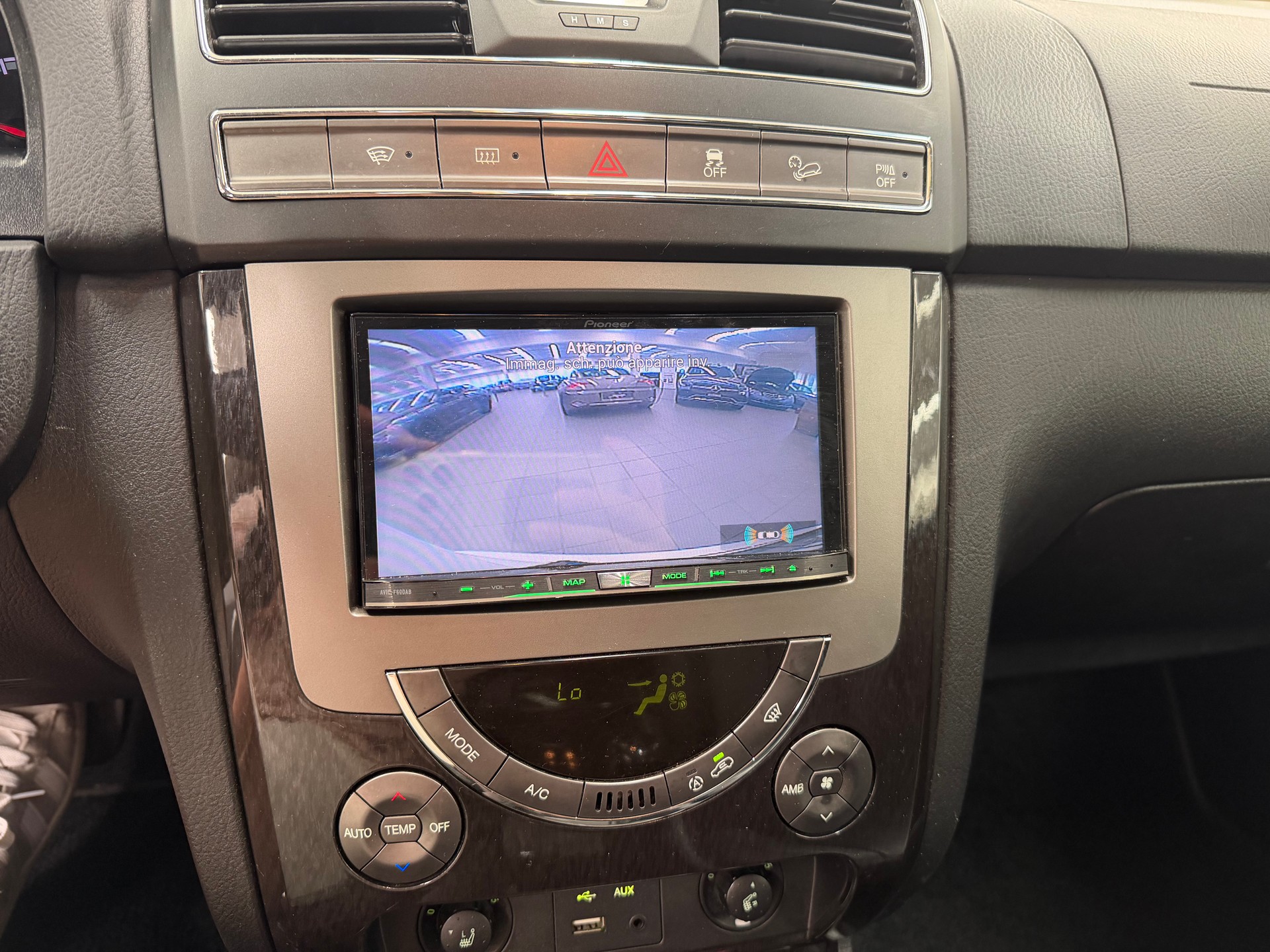 KGM-SsangYong Rexton RX200 e-XDi Sapphire 4WD Automatic-image-10
