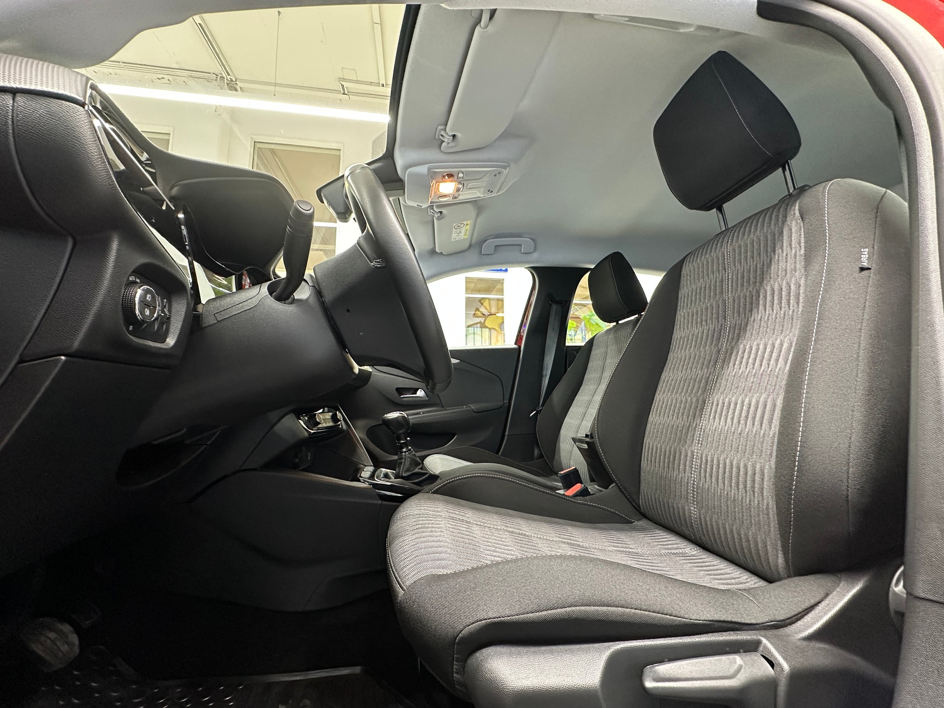 OPEL Corsa 1.2 TP Edition-image-7