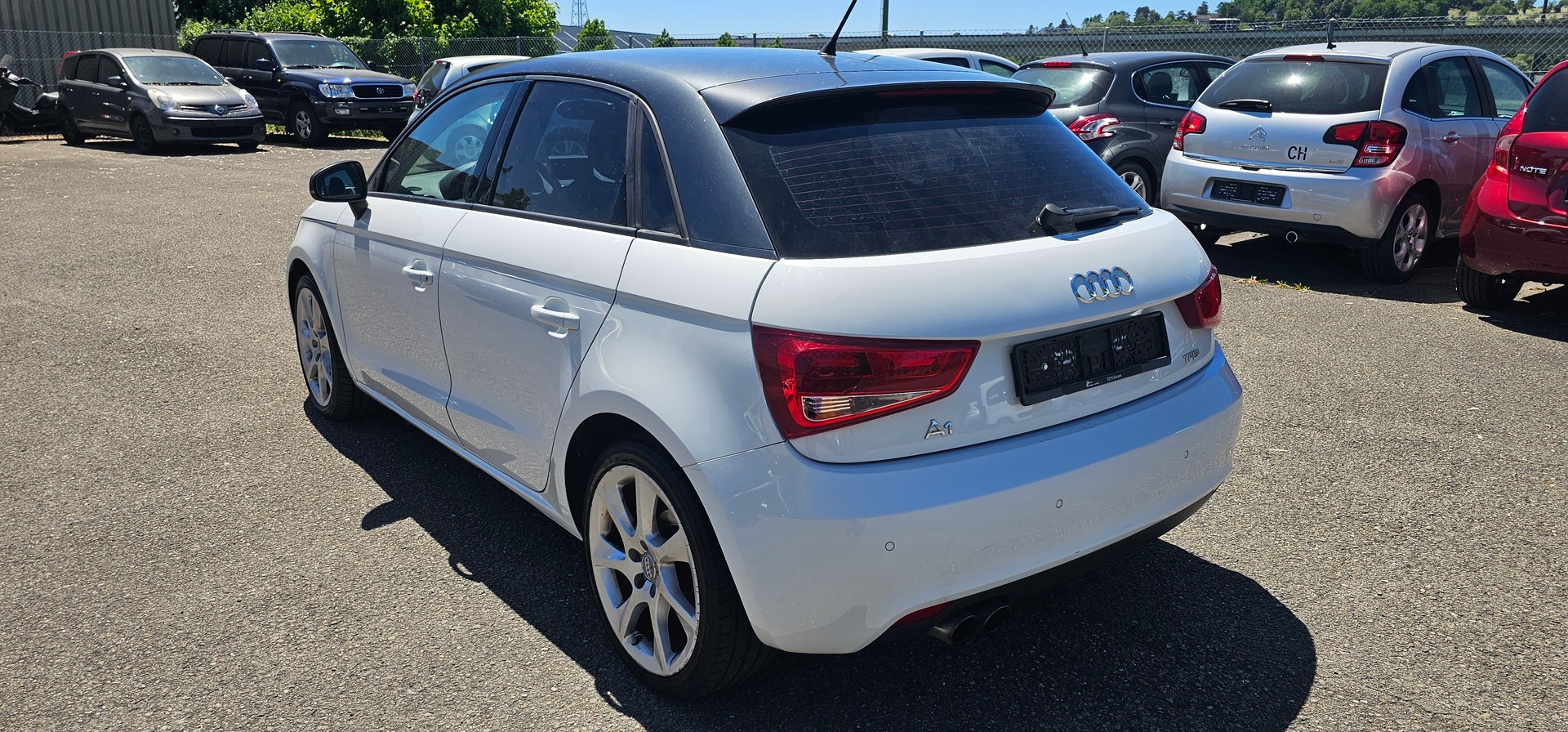 AUDI A1 Sportback 1.4 TFSI Attraction S-tronic-image-1