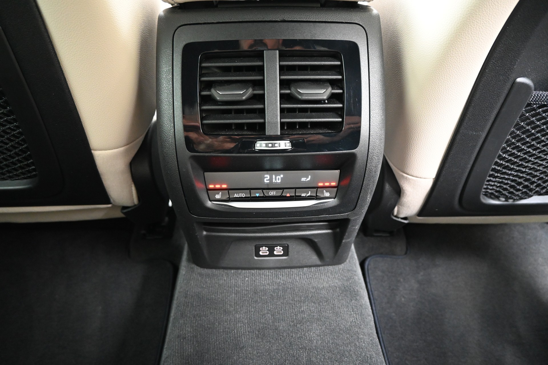 BMW X4 xDrive 48V 30d M Sport Steptronic + Voll-Ausstattung + AHK 2000kg-image-19