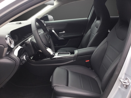 MERCEDES-BENZ A 250 4Matic 8G-DCT-image-6