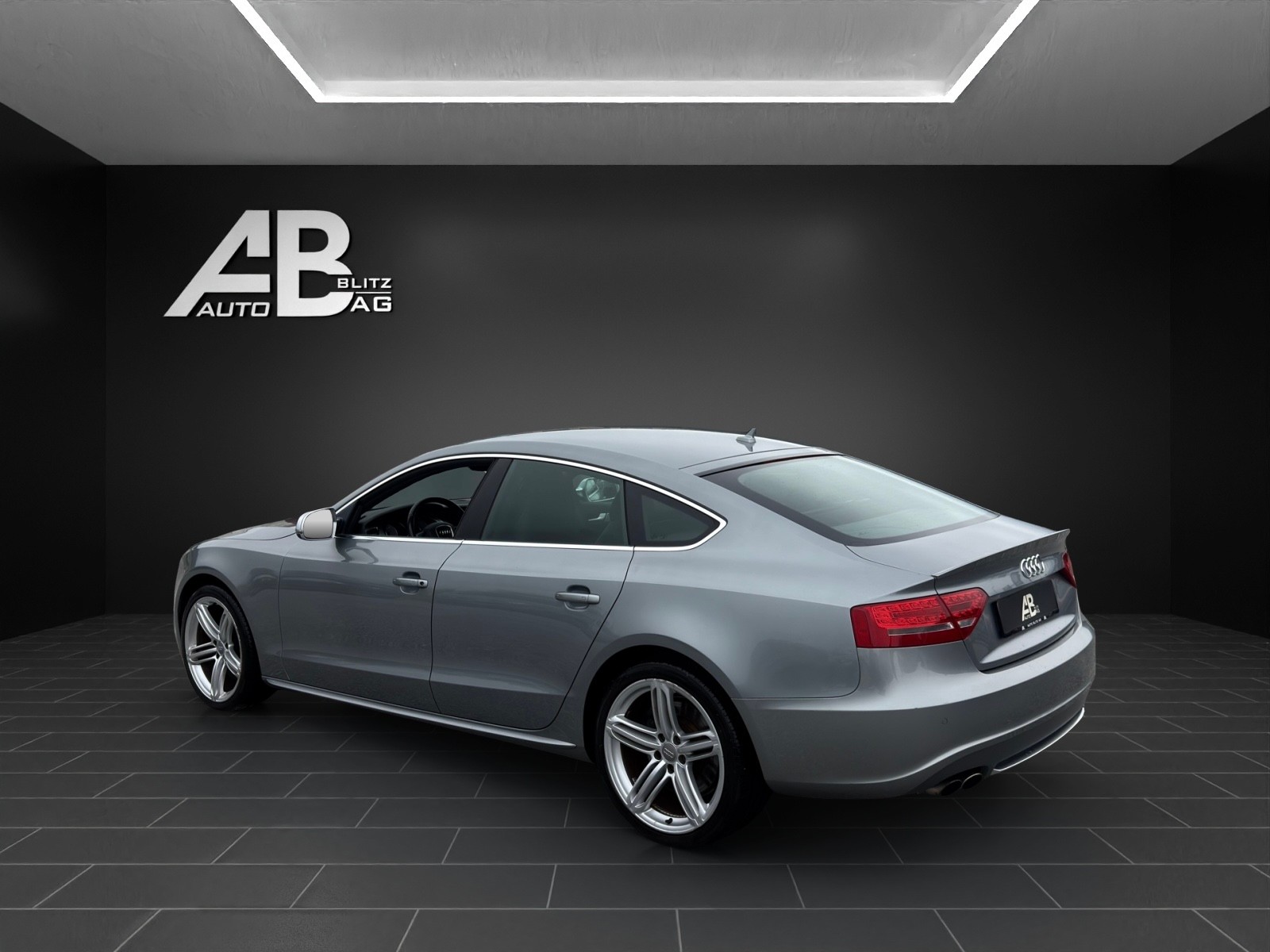 AUDI S5 Sportback 3.0 TFSI quattro S-tronic mit 333 PS-image-2