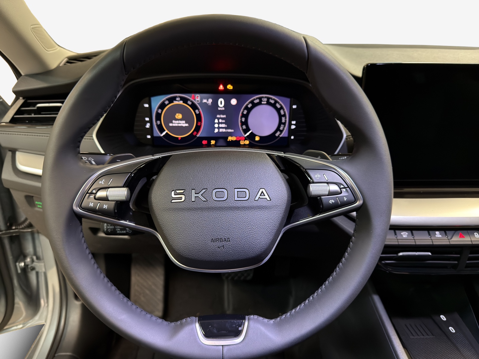 SKODA Octavia Combi 1.5 TSI mHEV DSG Dynamic-image-9