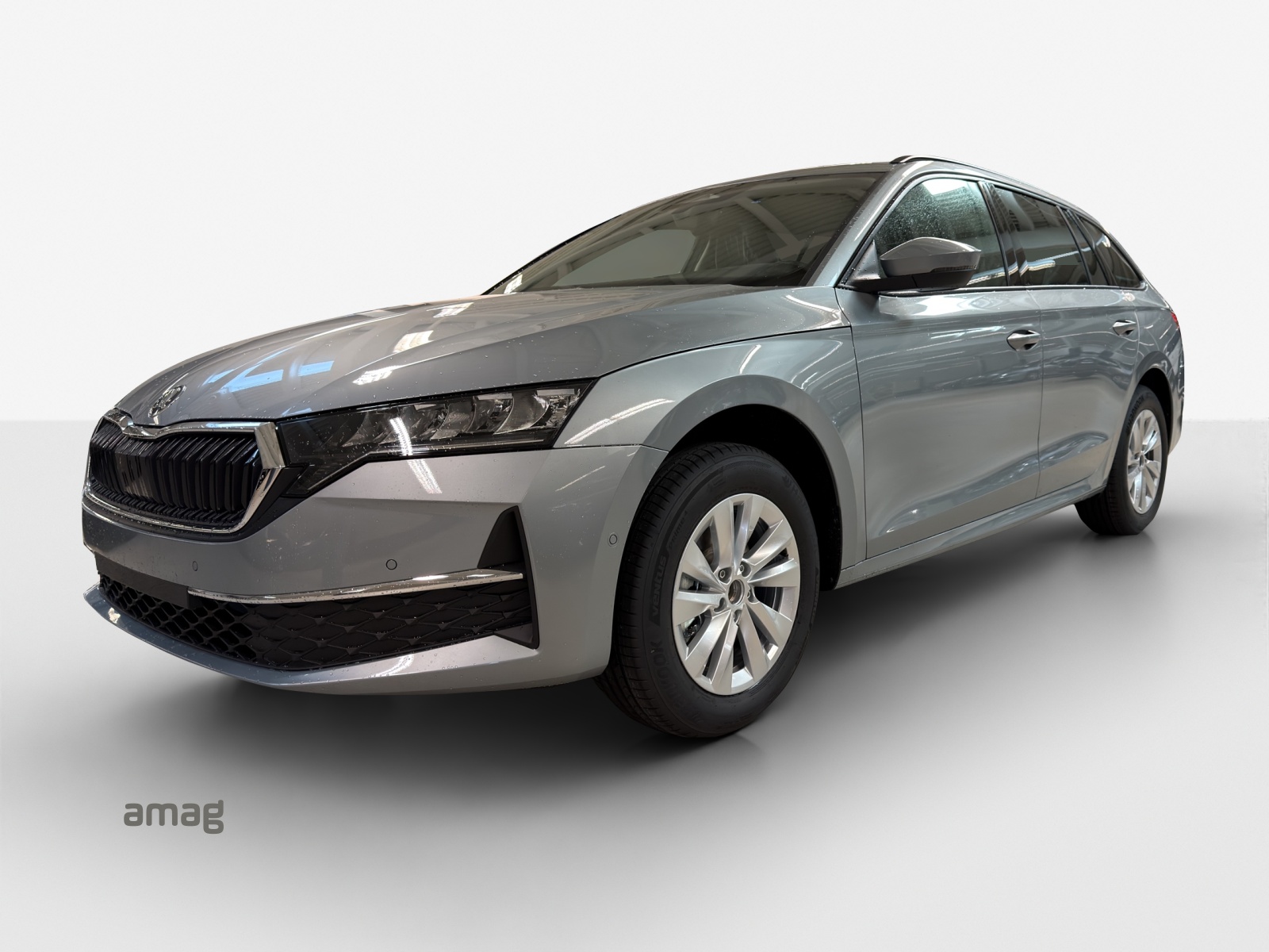 SKODA Octavia Combi 1.5 TSI mHEV DSG Dynamic-image-0