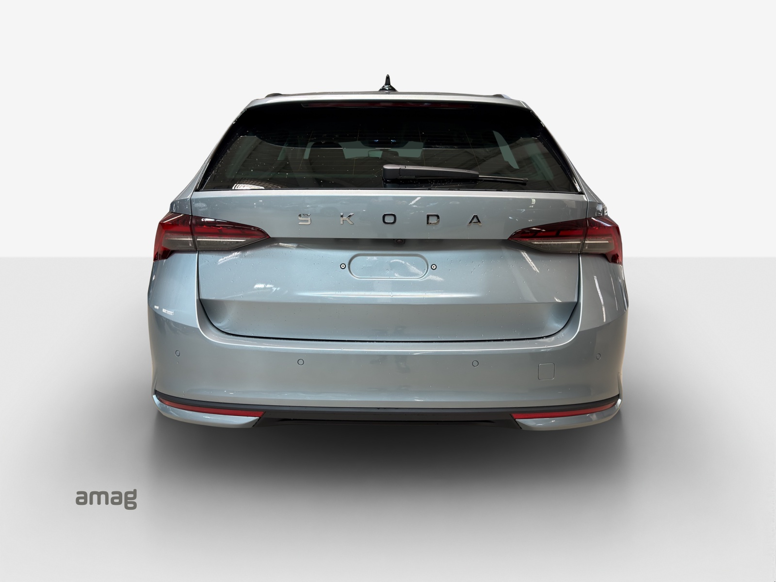 SKODA Octavia Combi 1.5 TSI mHEV DSG Dynamic-image-3