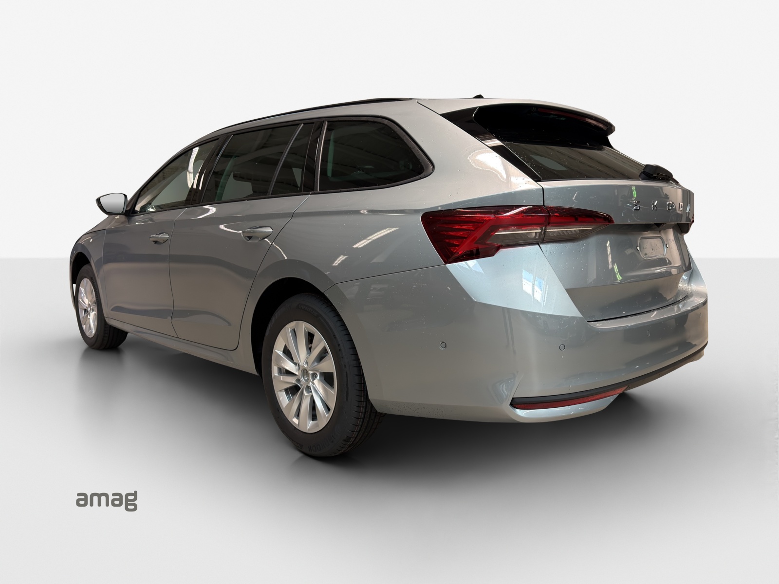 SKODA Octavia Combi 1.5 TSI mHEV DSG Dynamic-image-2