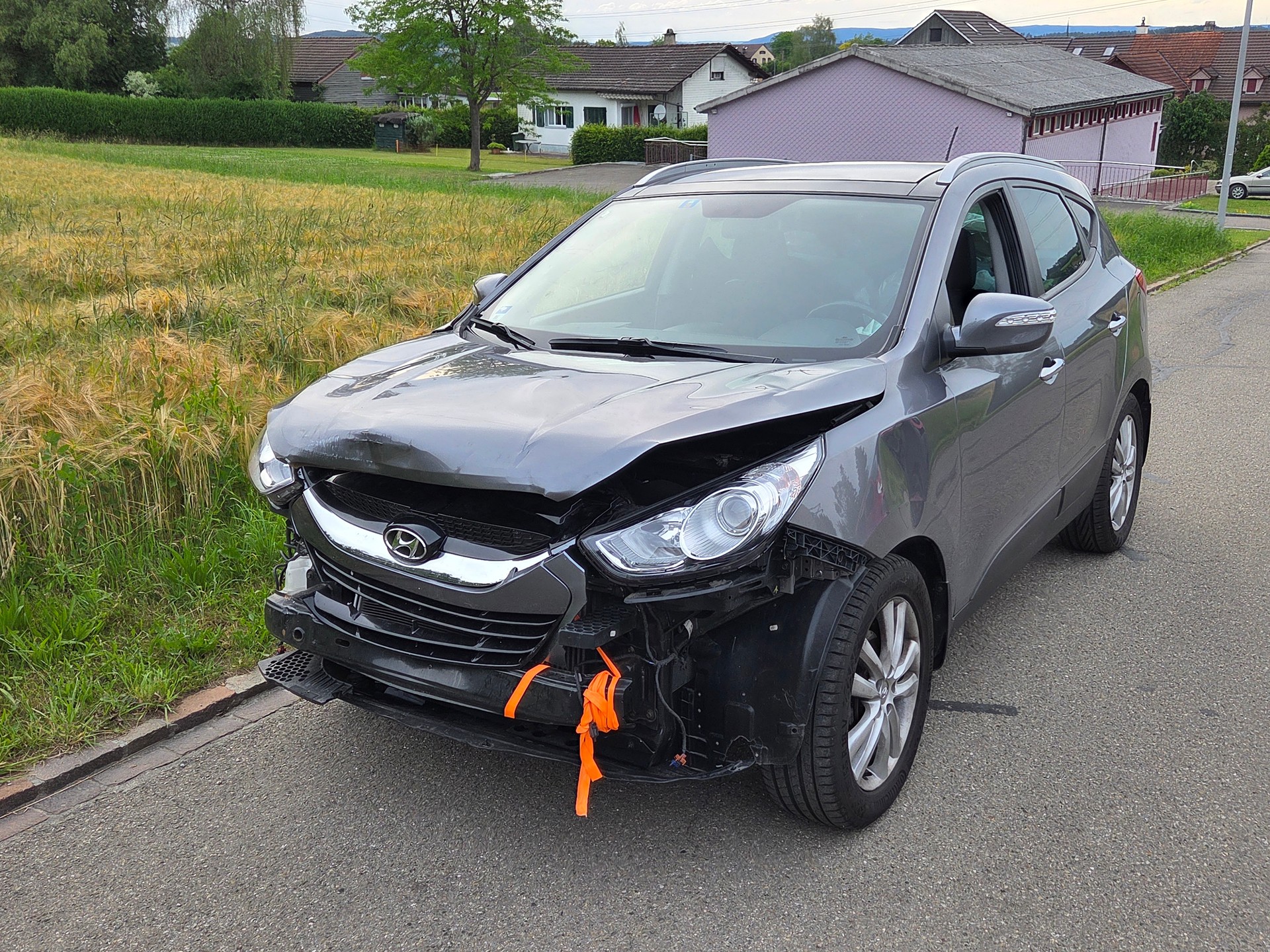 HYUNDAI iX 35 2.0 CRDi Premium 4WD Automatic-image-4