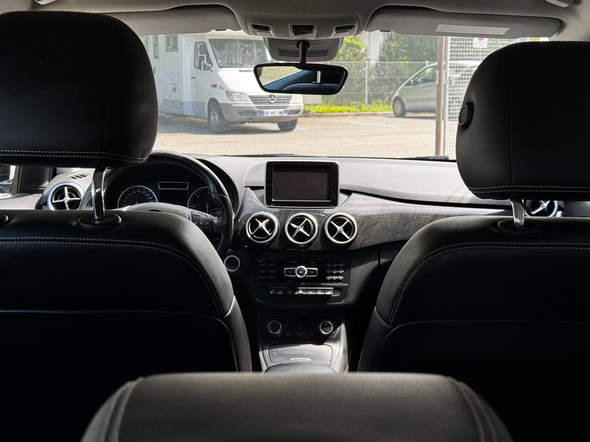 MERCEDES-BENZ B 180 CDI-image-8